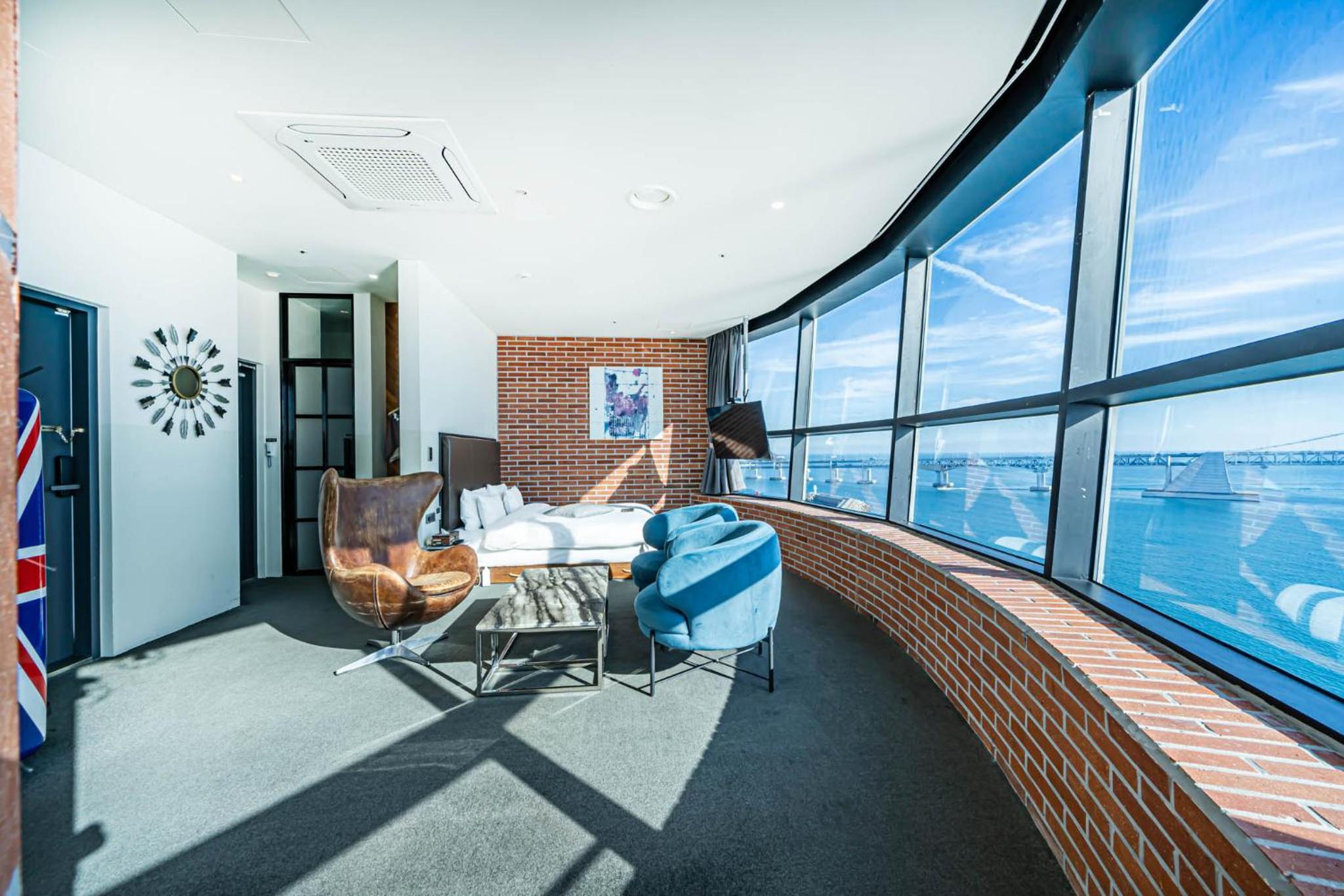 Deluxe Double or Twin Room with Sea View