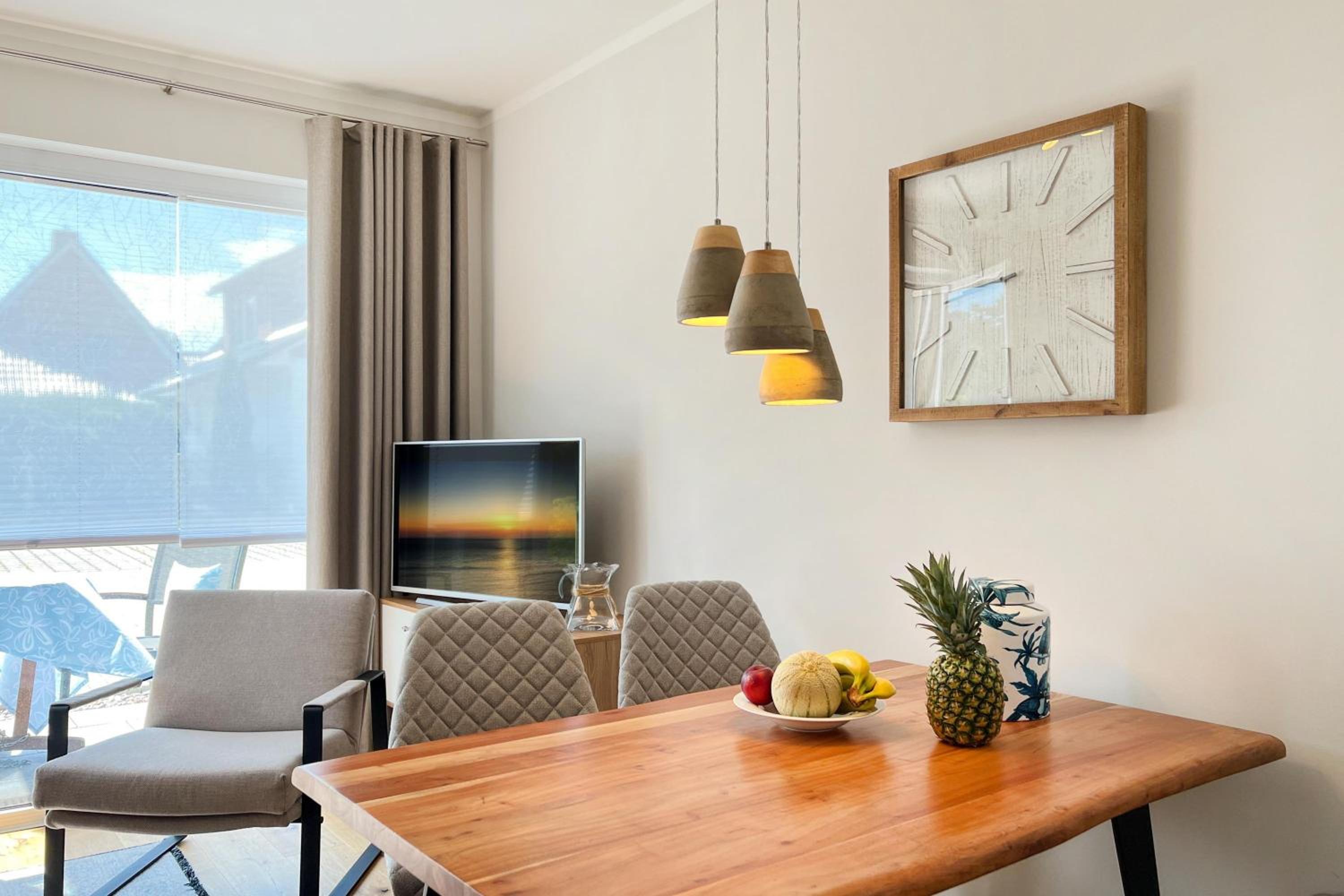 Apartment With Terrace photo 3