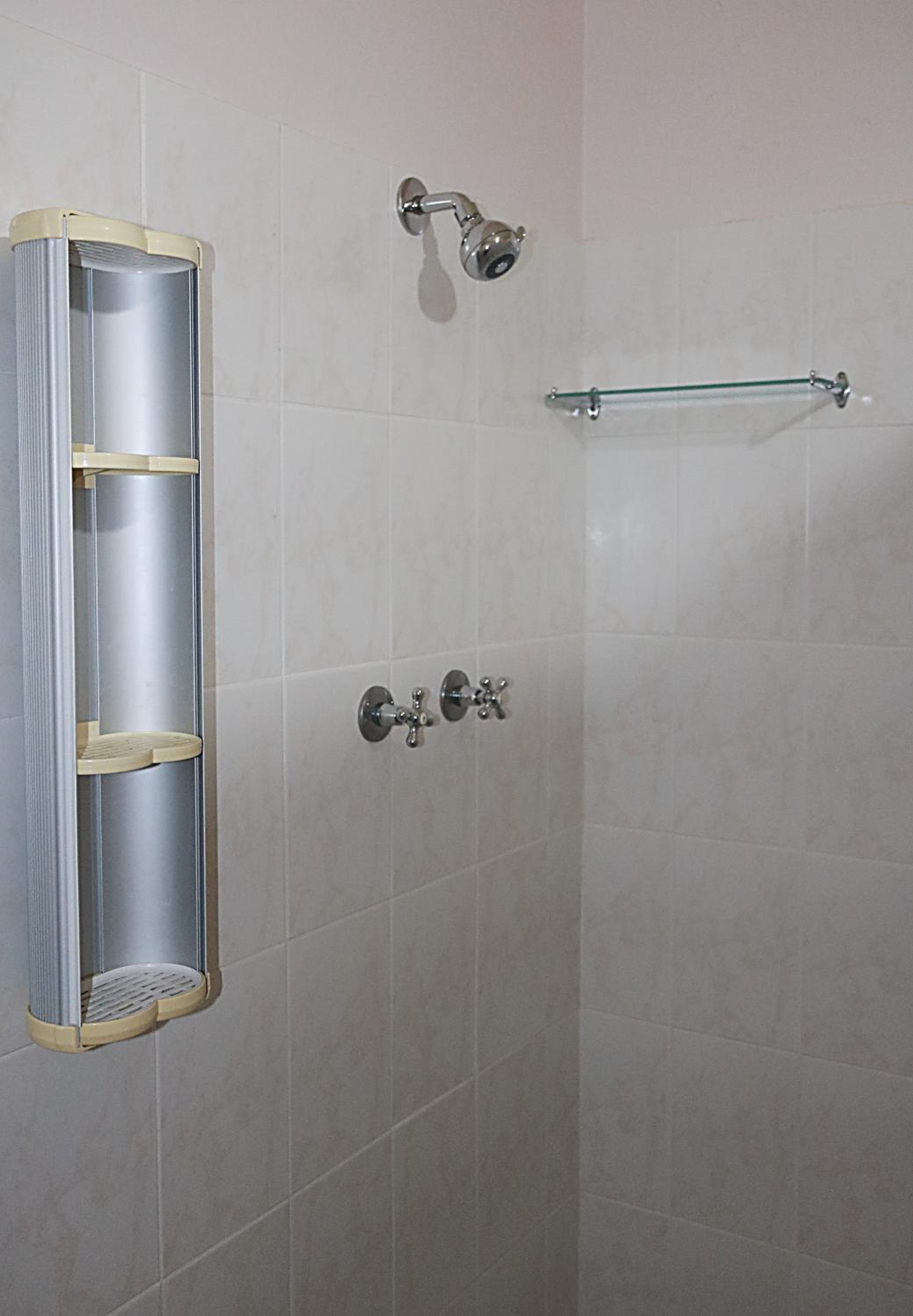 Deluxe Double or Twin Room - Photo 7