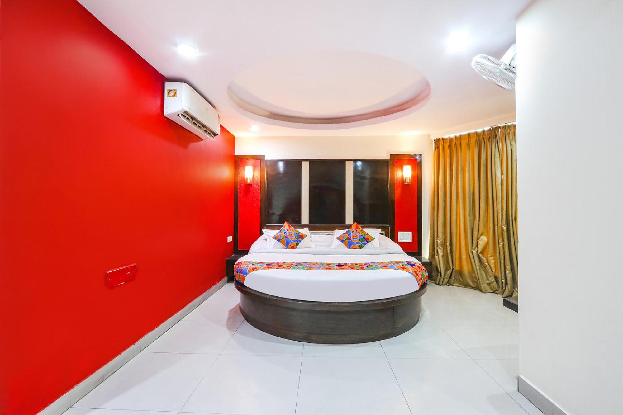 Suite - Photo 2