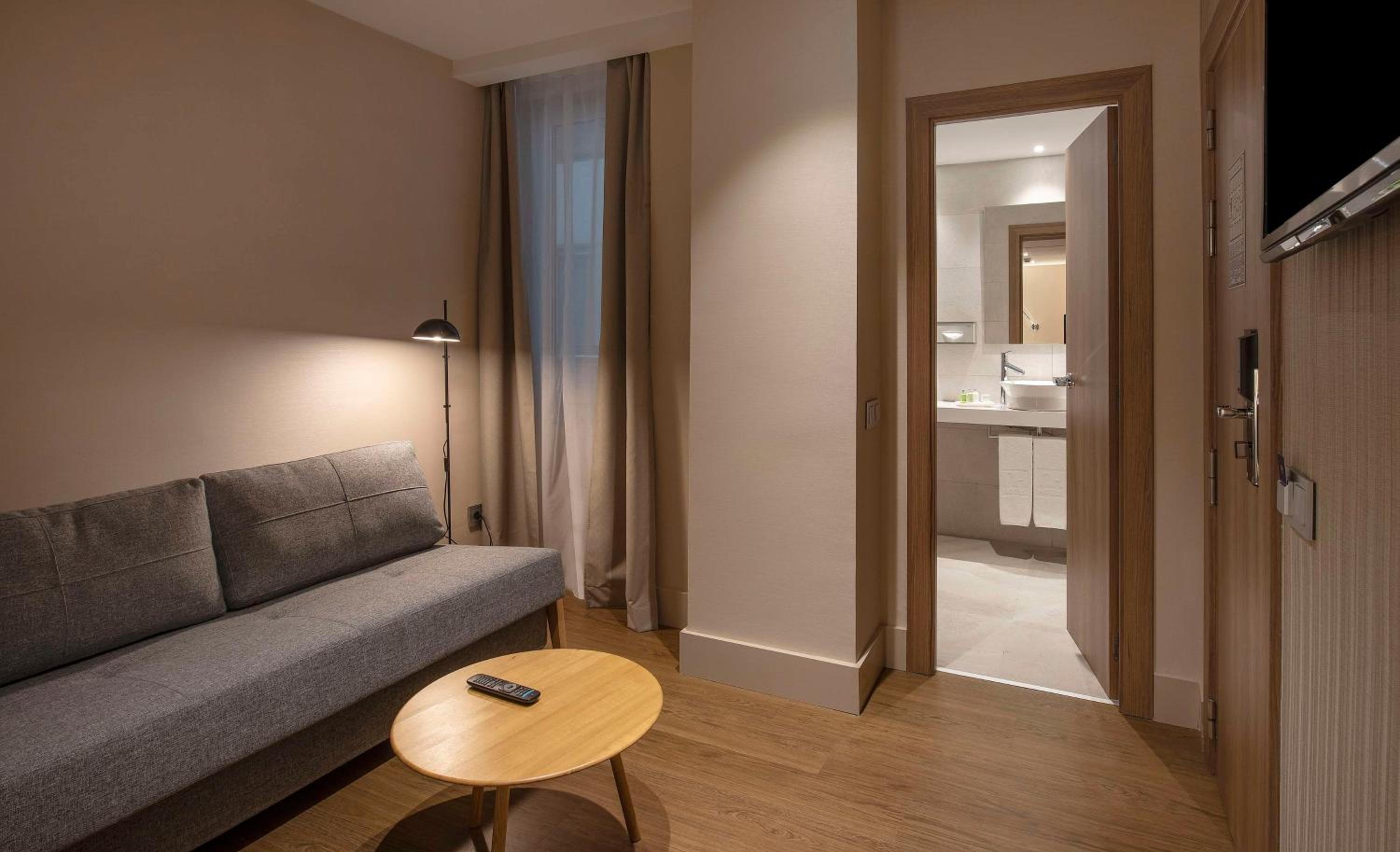 Family Quadruple Room (2 Adults + 2 Children)