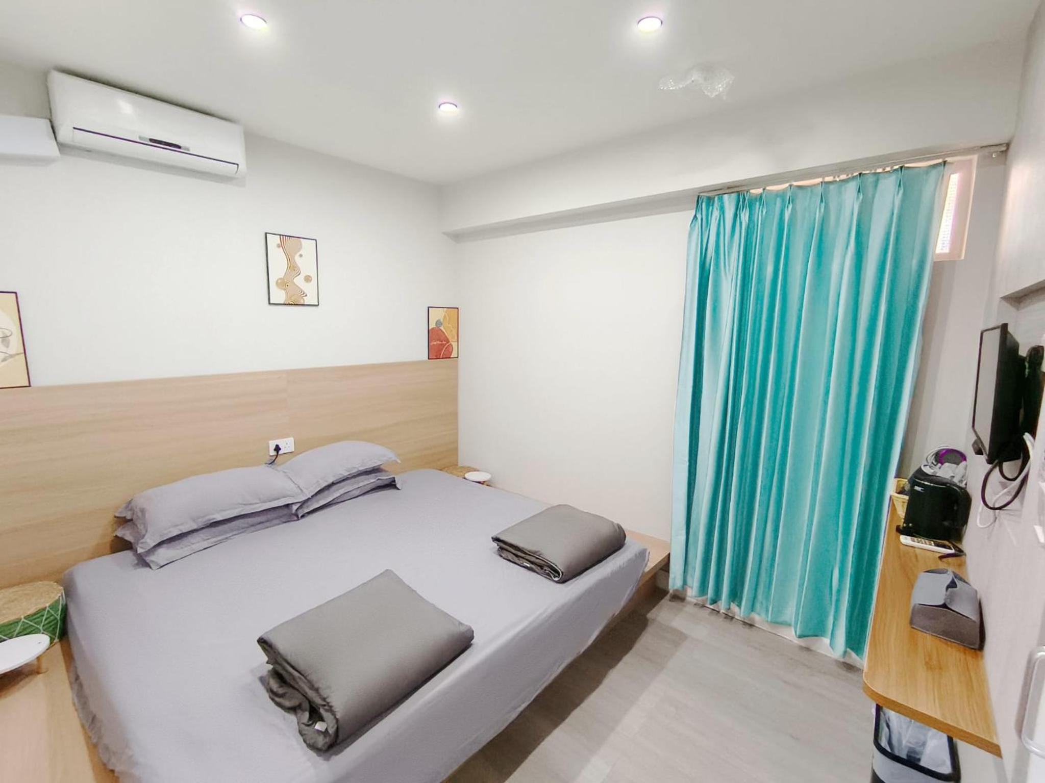Double Room with Private External Bathroom