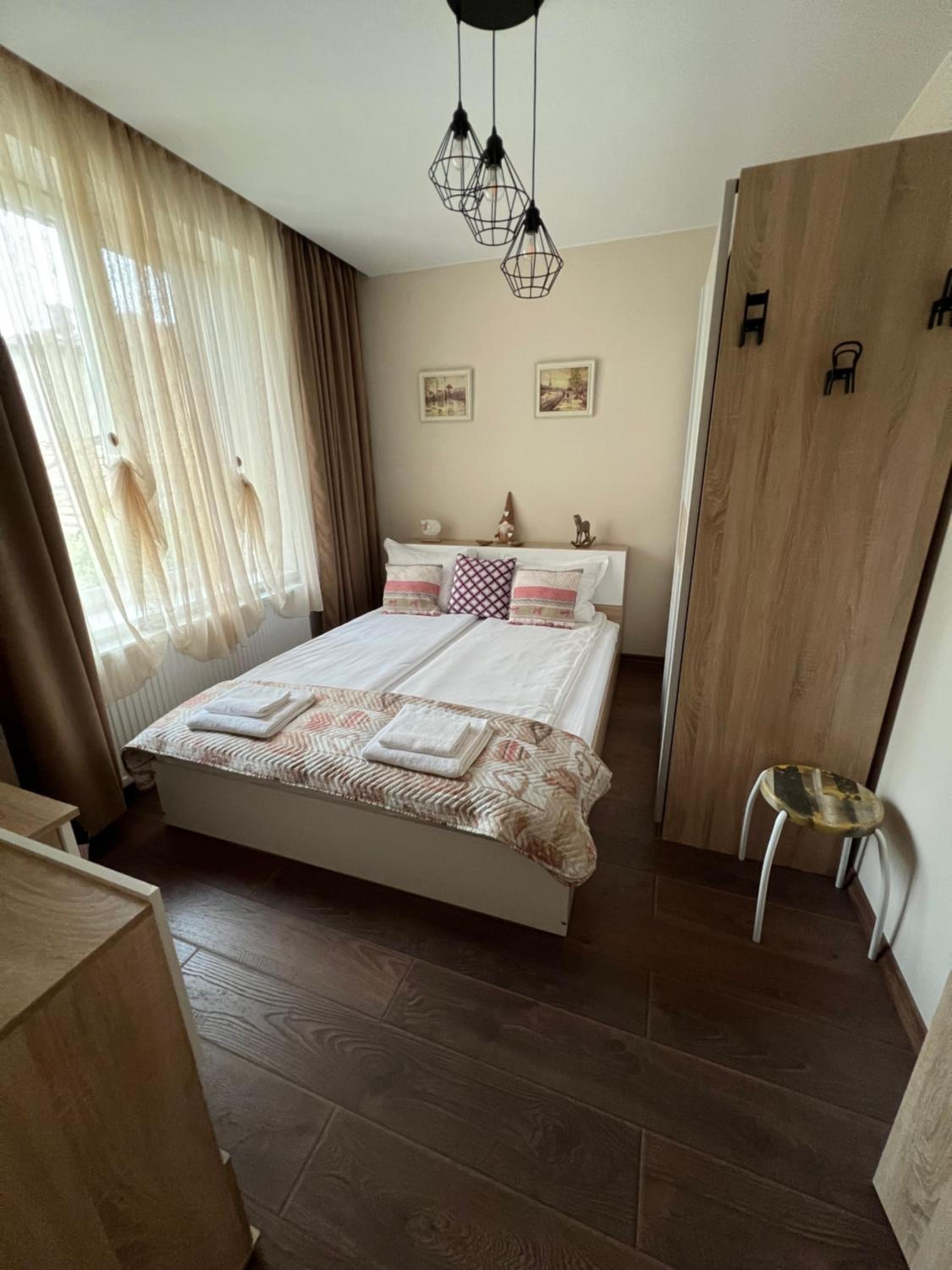 Two-Bedroom Apartment - Photo 19