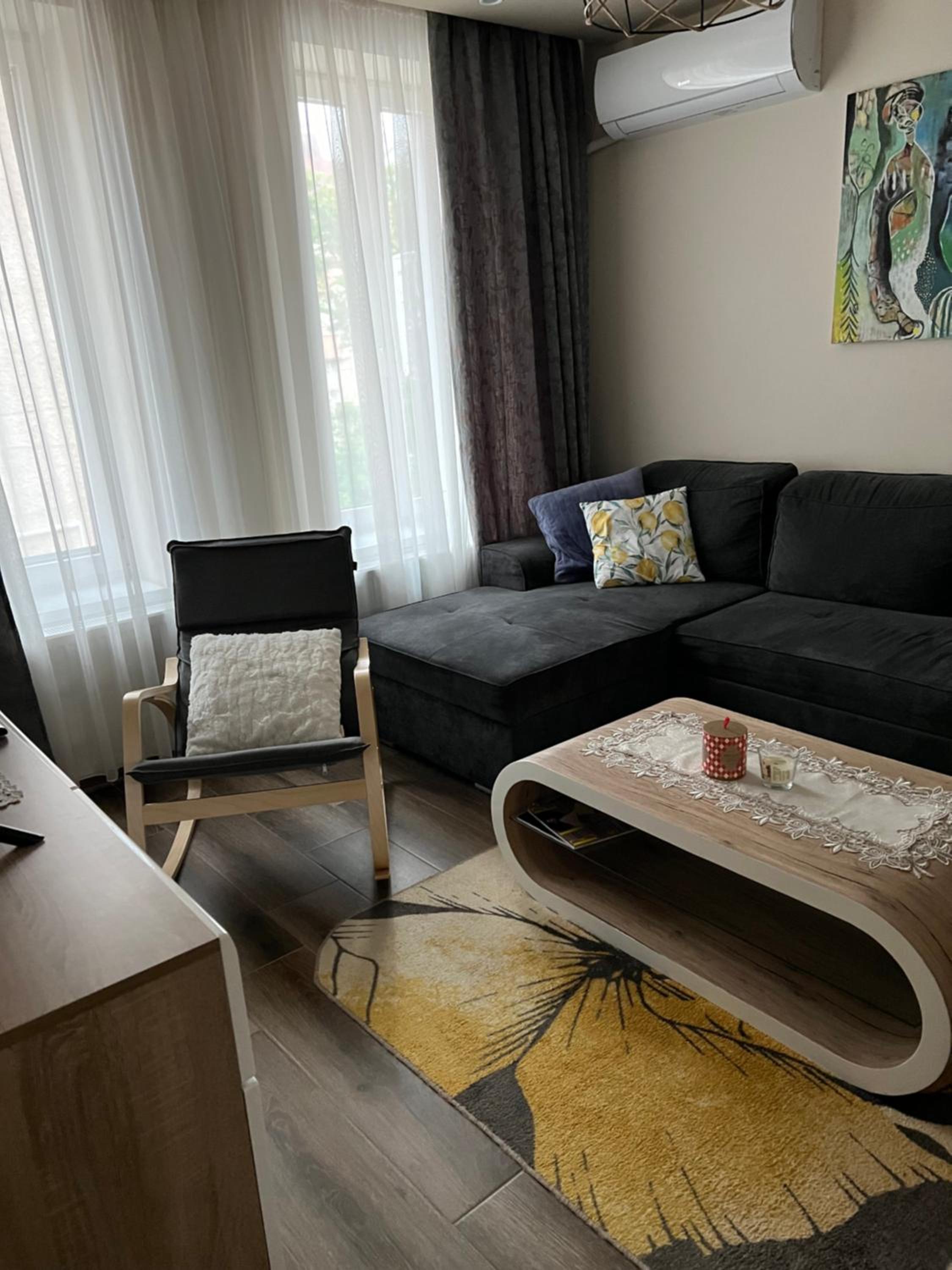 Two-Bedroom Apartment - Photo 5