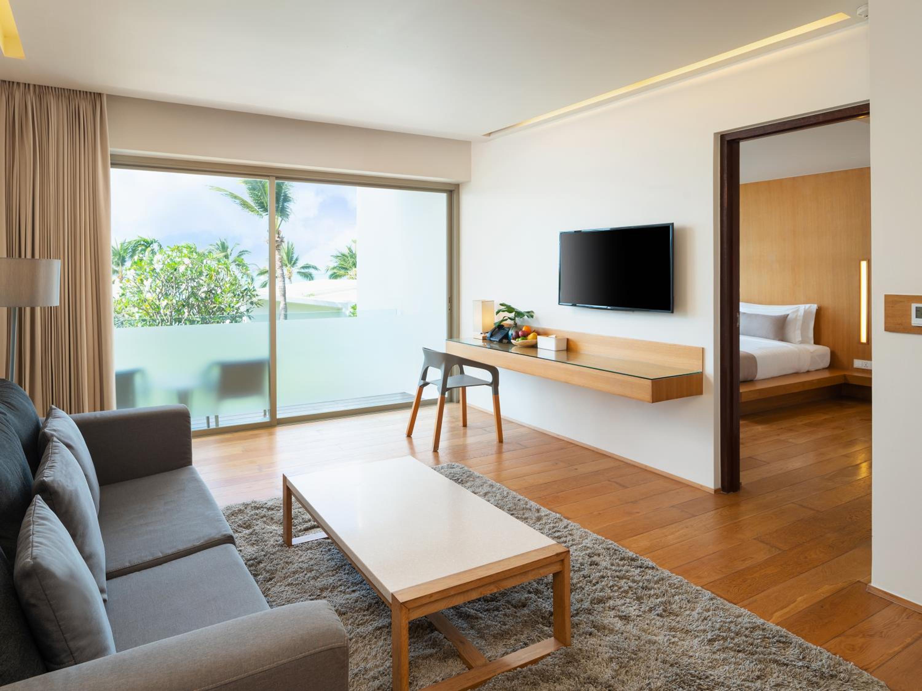 Deluxe Suite