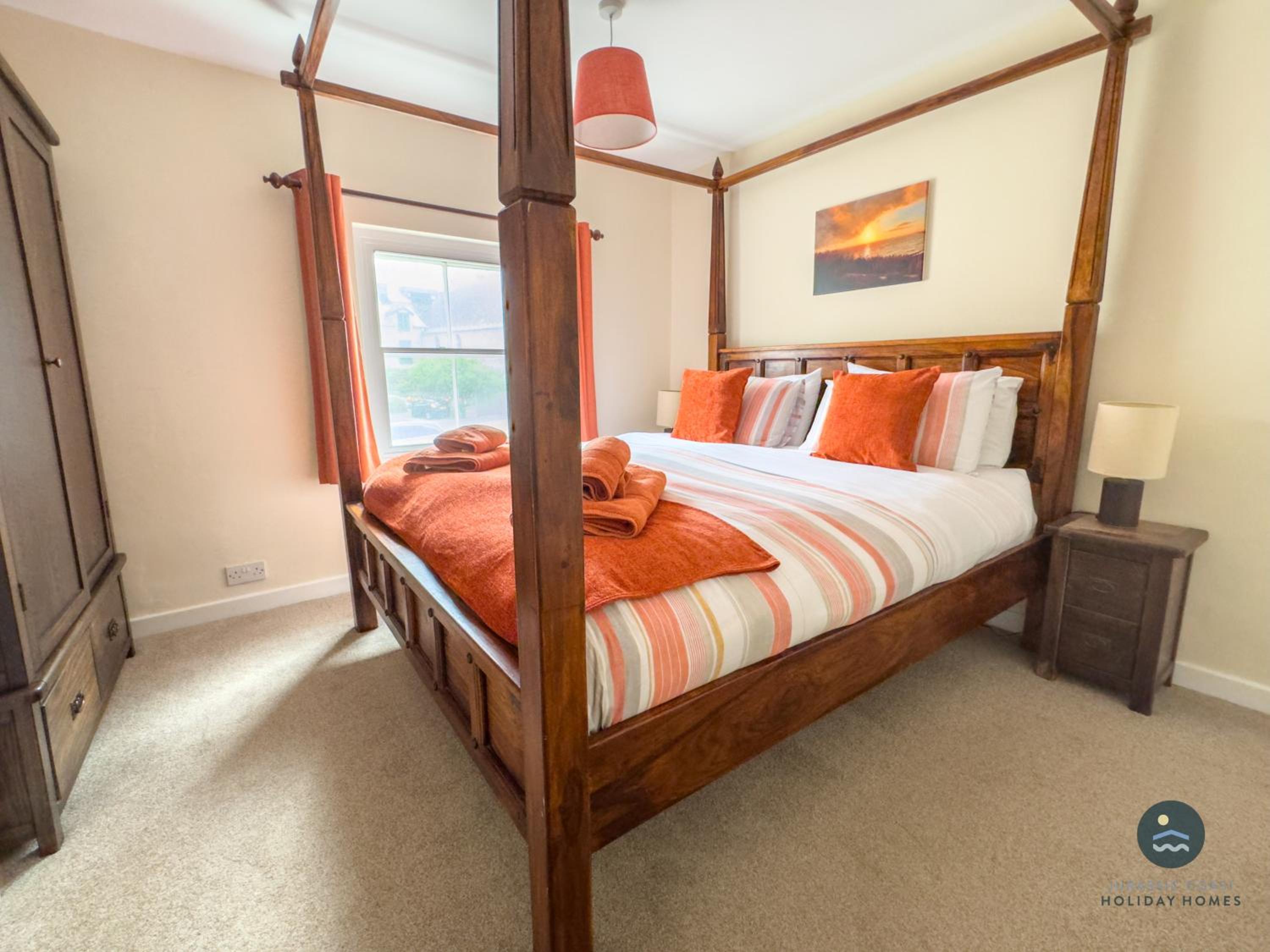 Three-Bedroom House photo 1