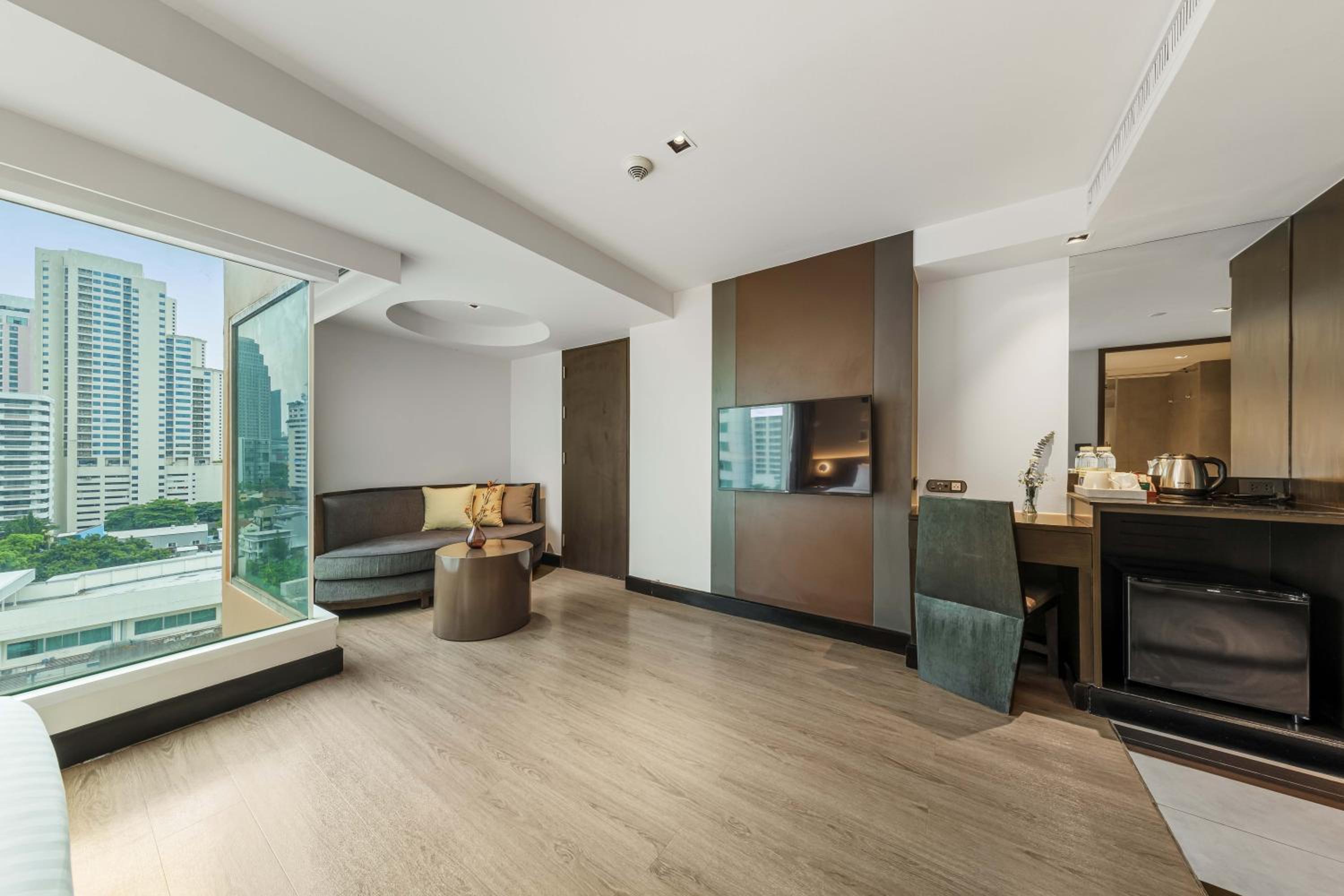 Executive King Suite photo 2