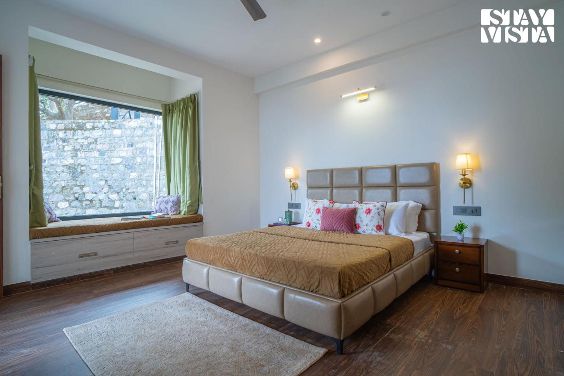 Villa photo 1