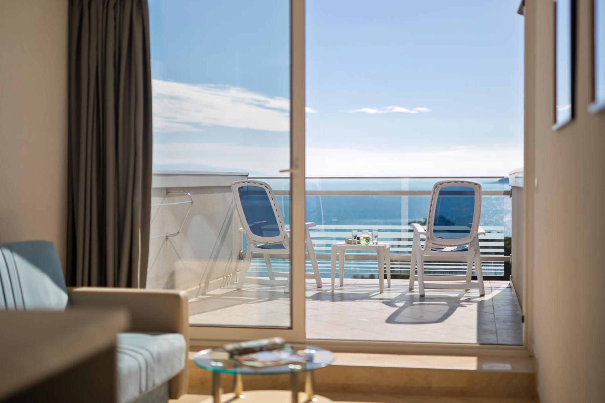 Double Room with Balcony and Sea View photo 2