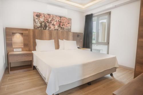 Deluxe Suite with Sea View photo 1