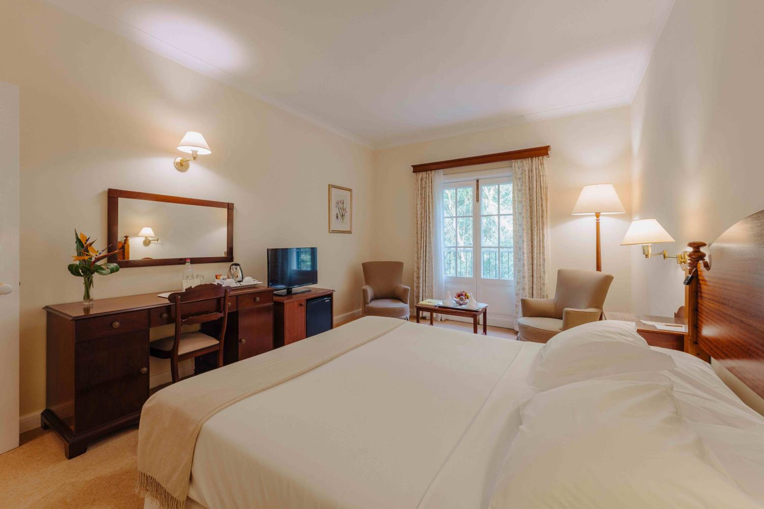 Single Room with Garden View - Photo 3