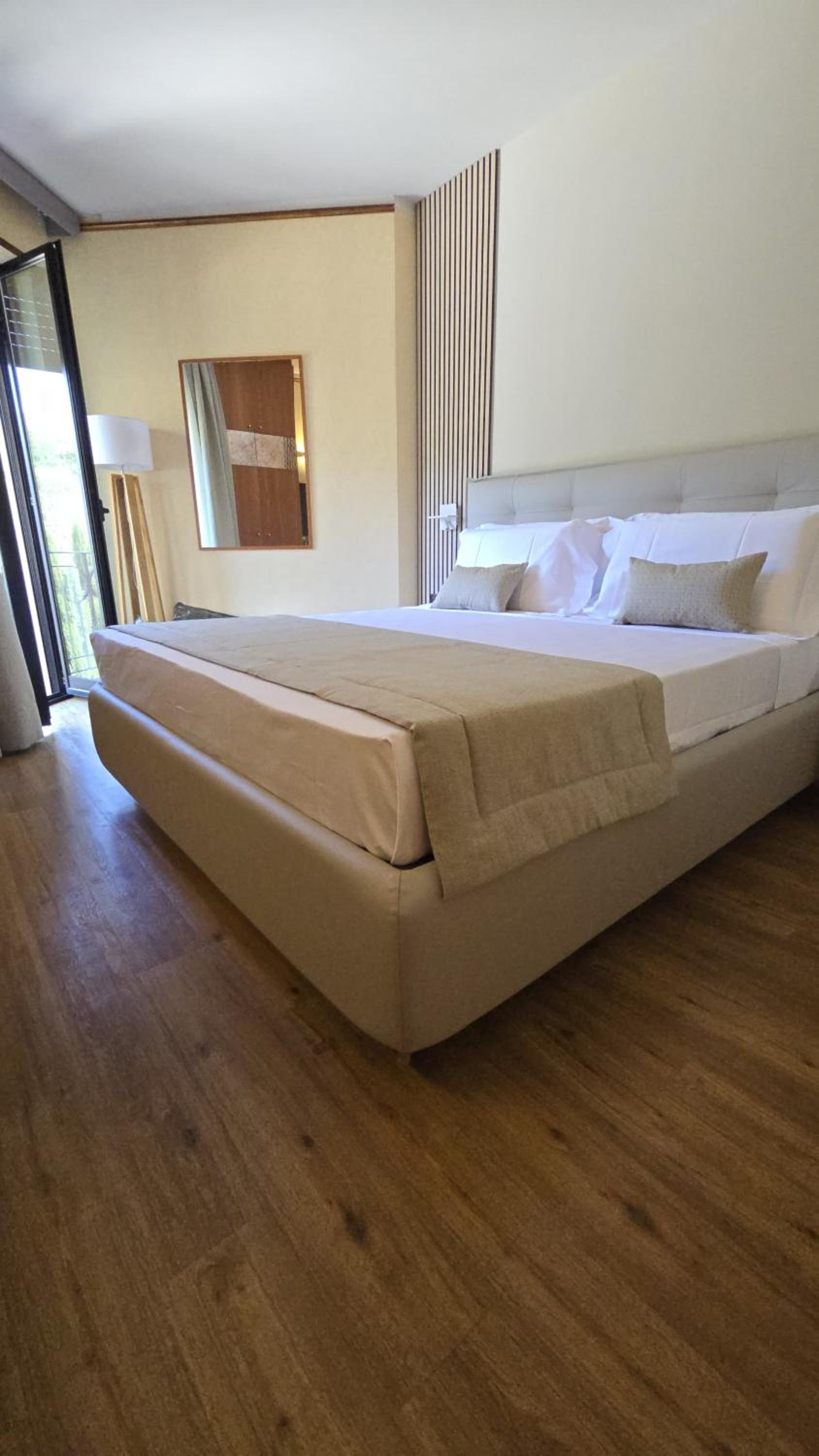 Superior Double Room - Photo 2