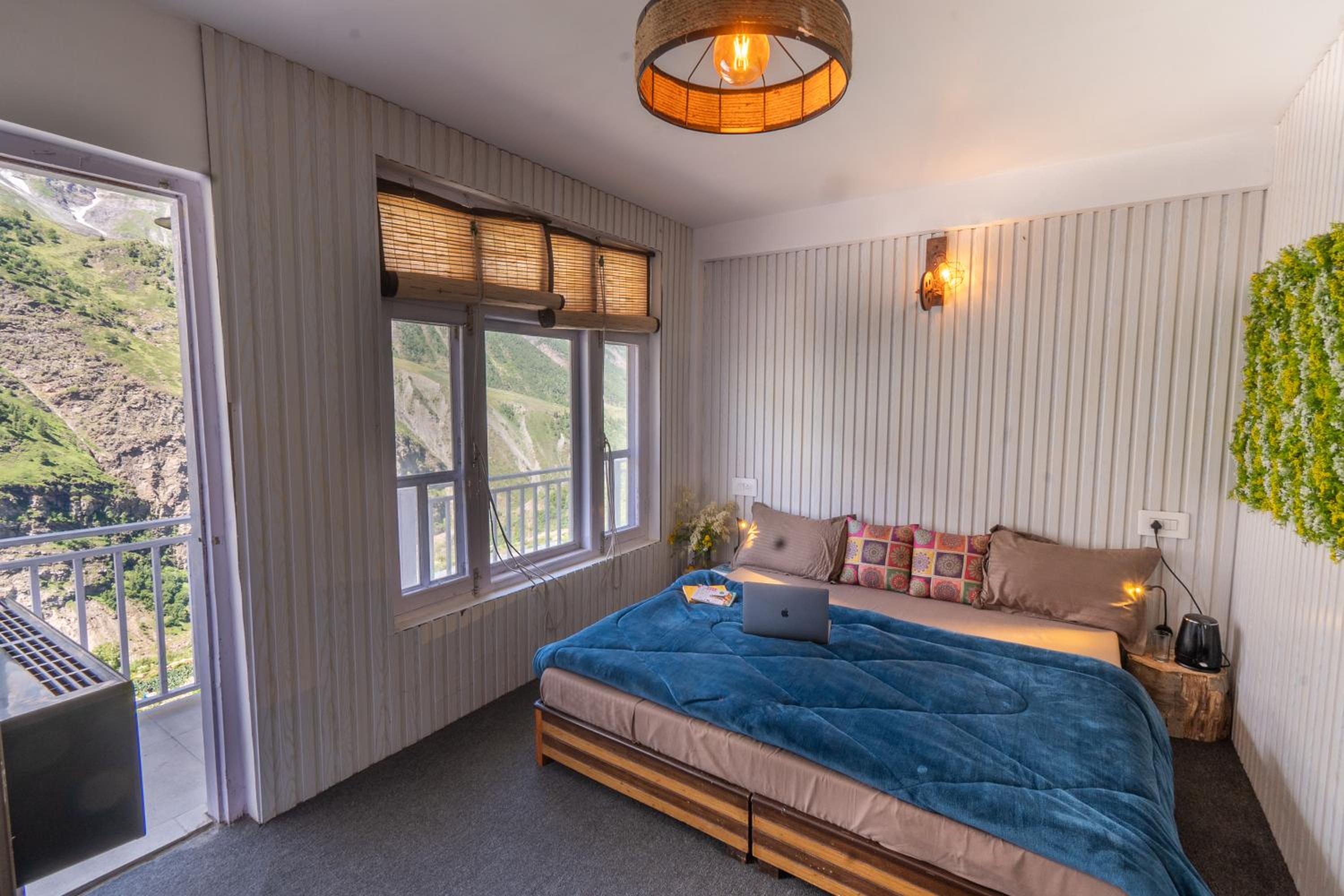 Deluxe Double Room With Balcony photo 2