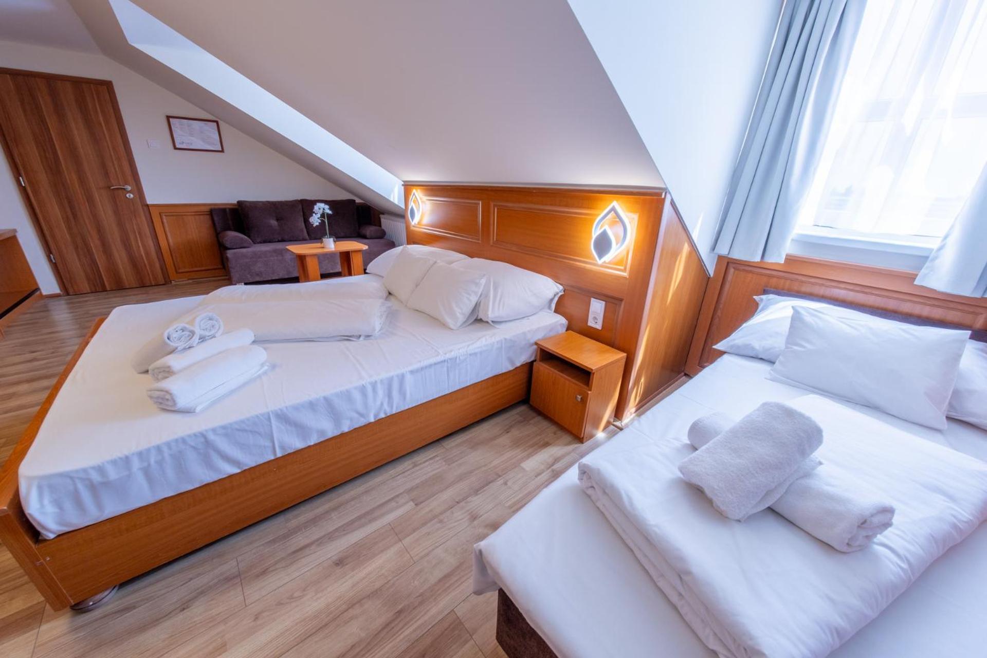 Quadruple Room - Photo 4