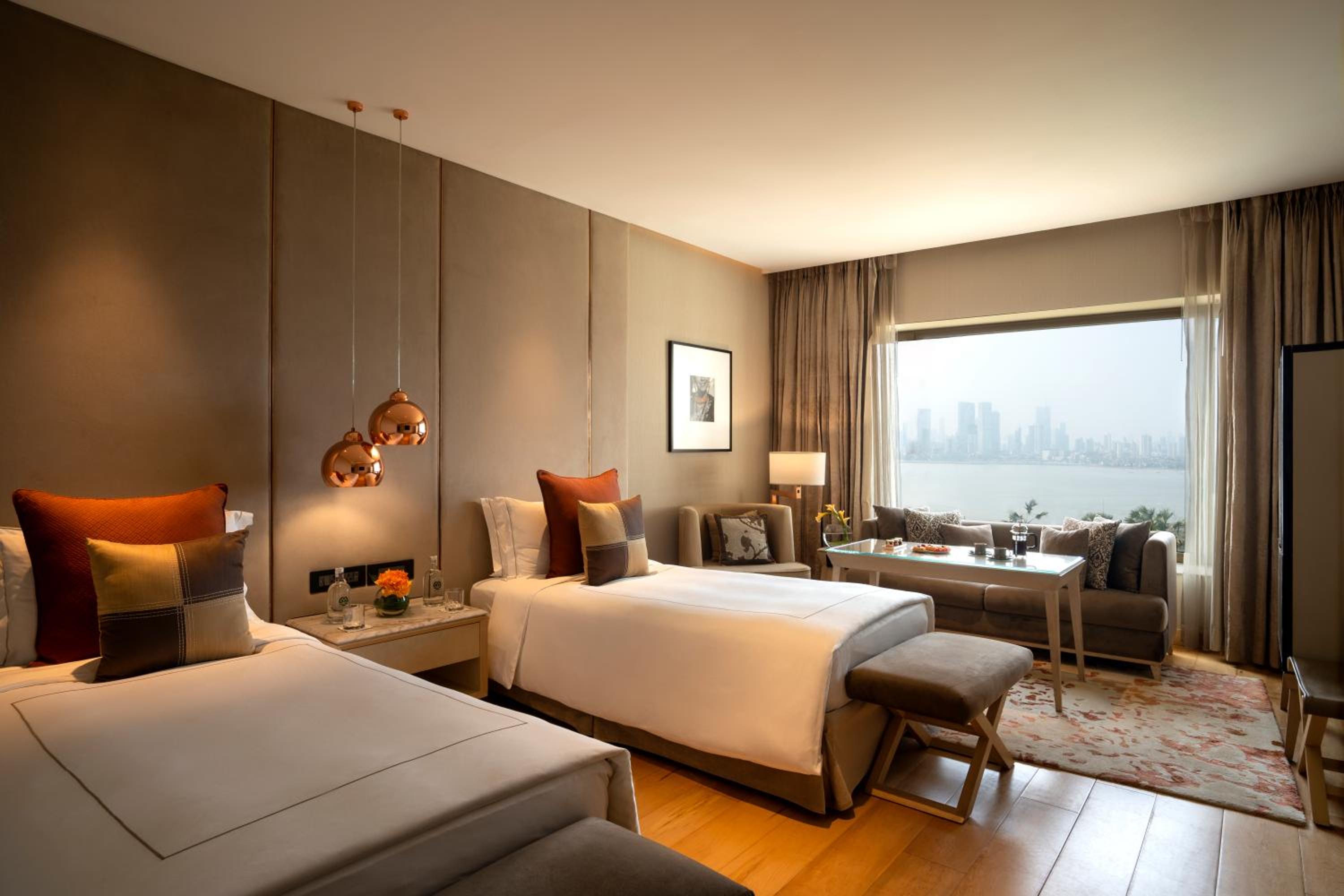 Luxury Room Twin Bed