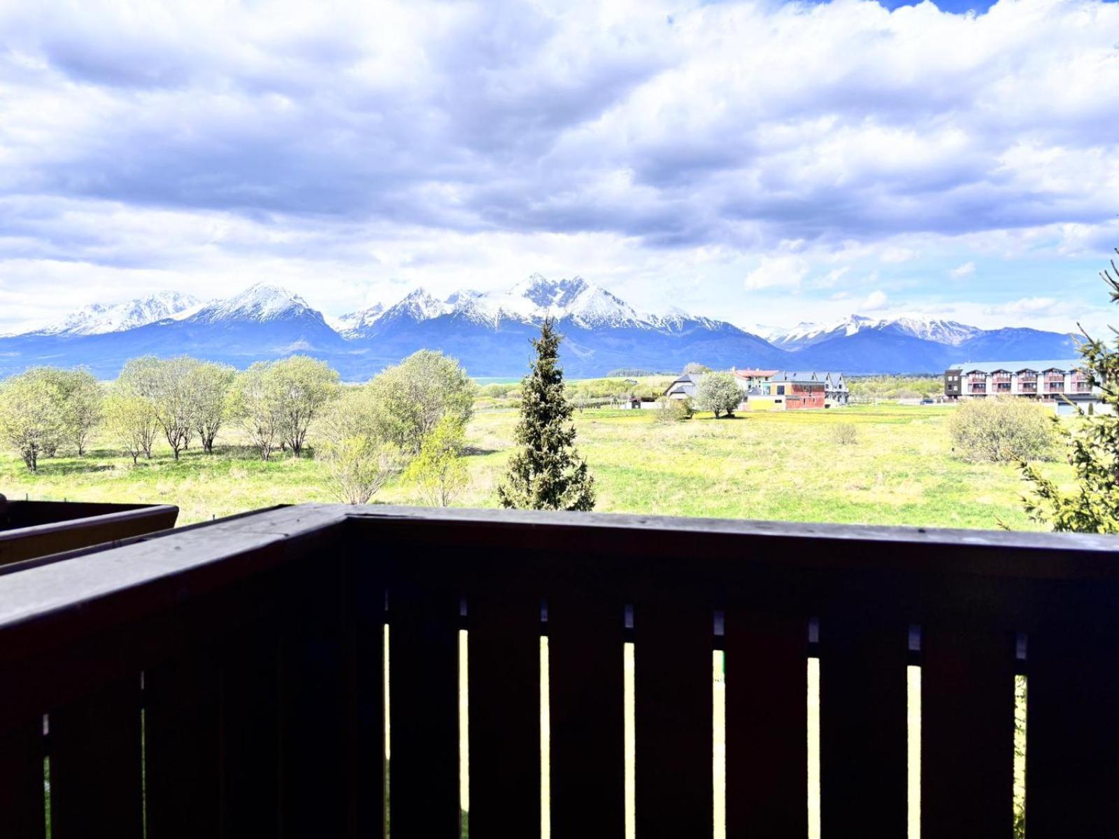Apartment with Mountain View (B12) photo 1