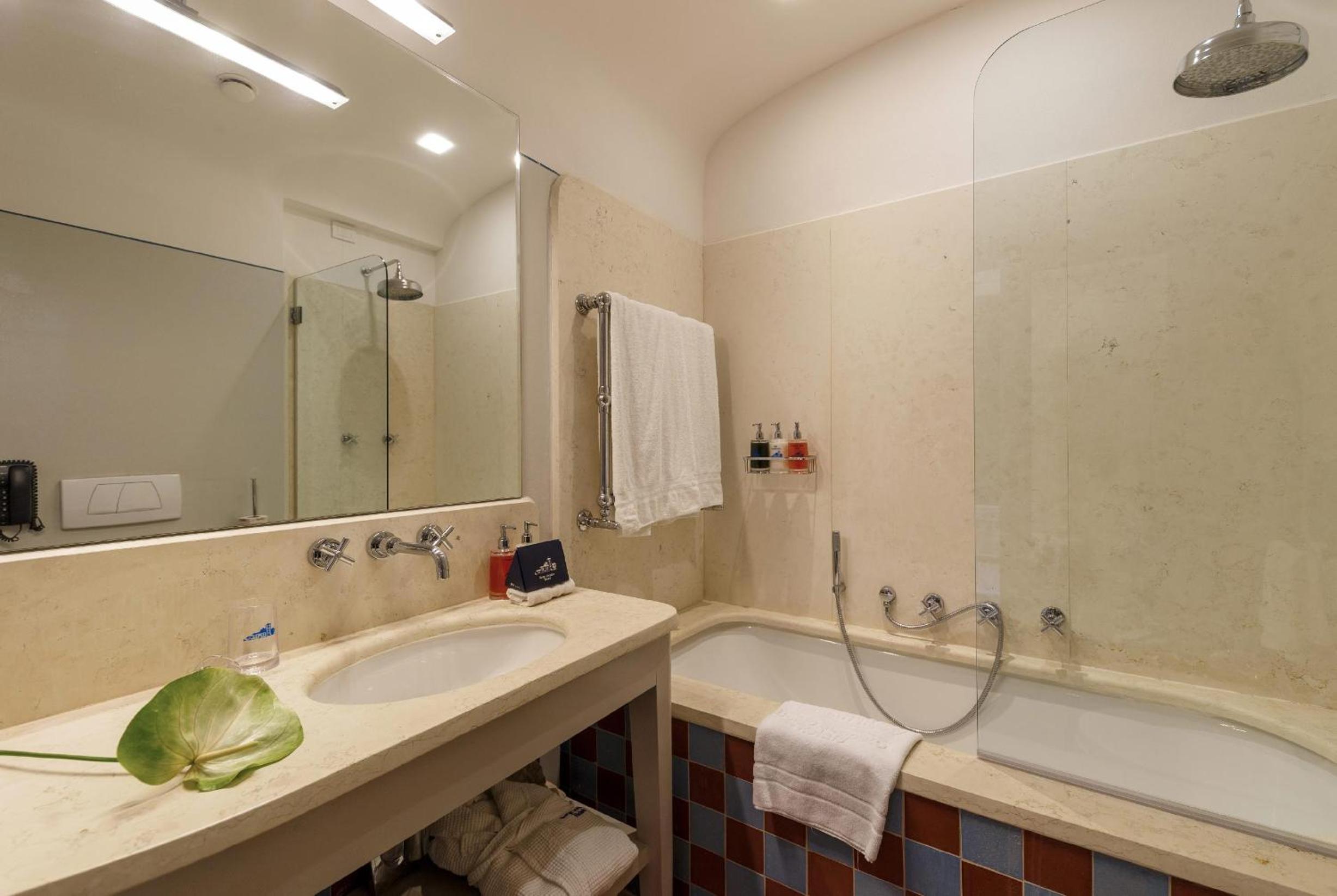 Junior Suite - Photo 4