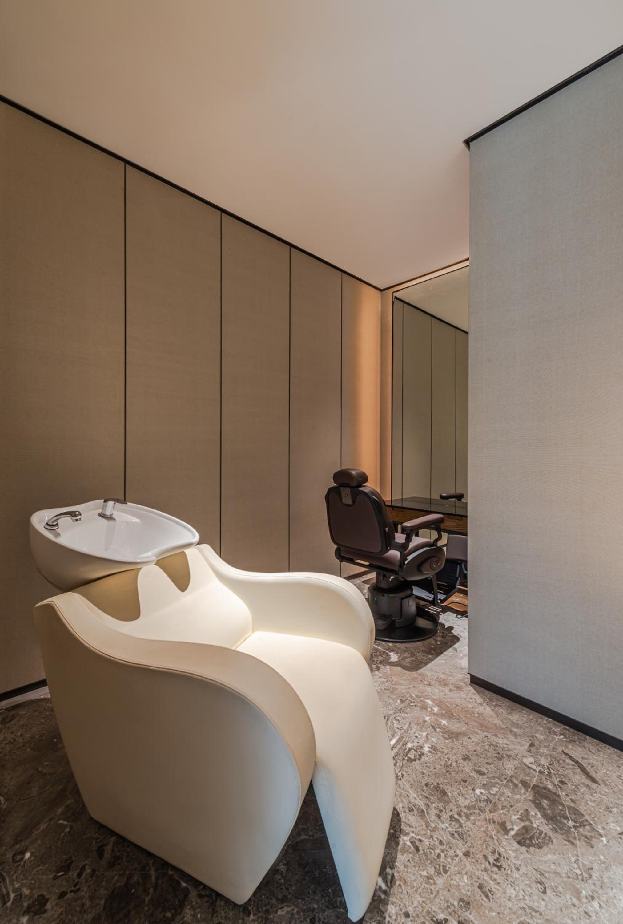 Royal Suite photo 2