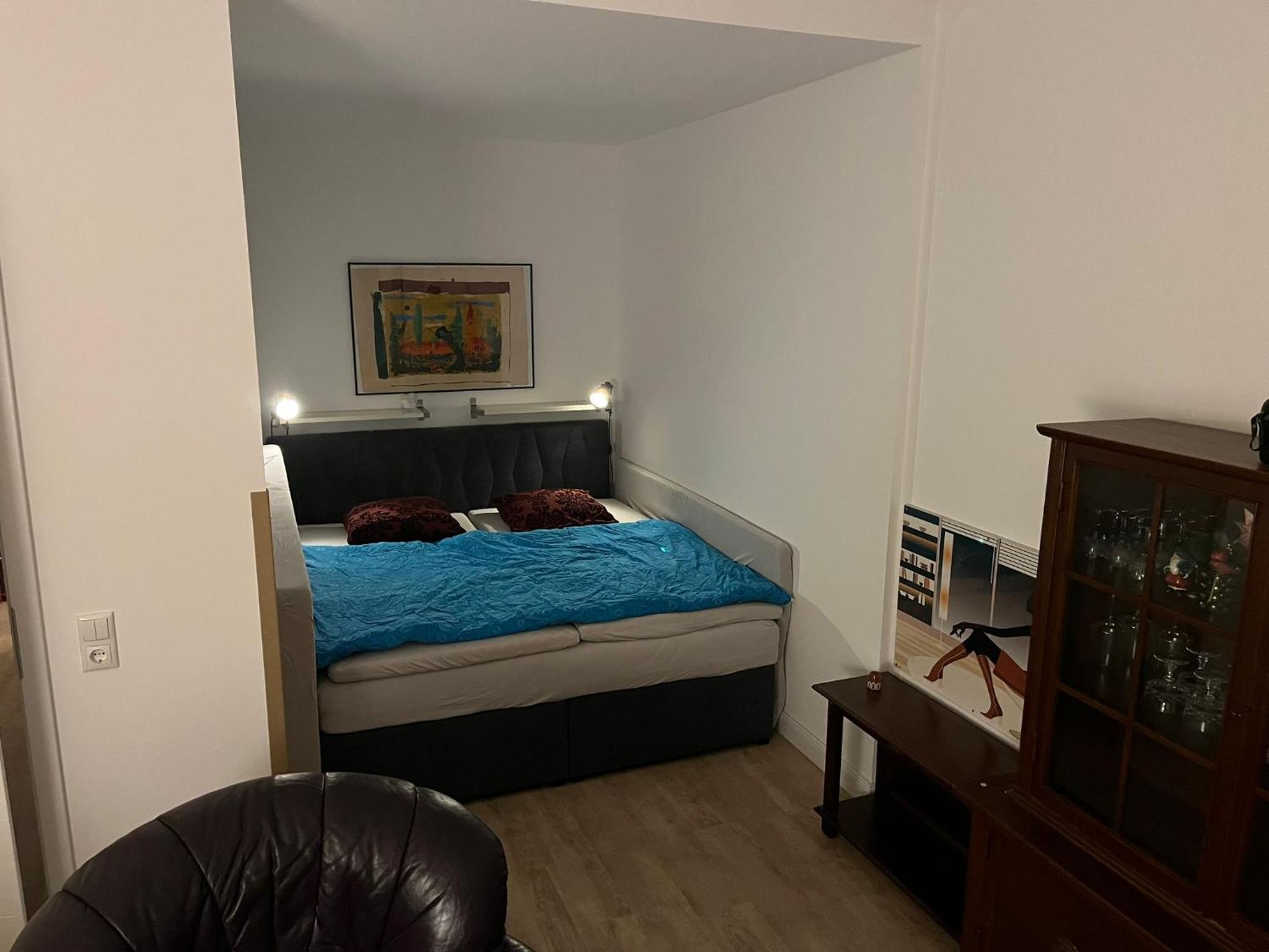 One-Bedroom Apartment photo 1