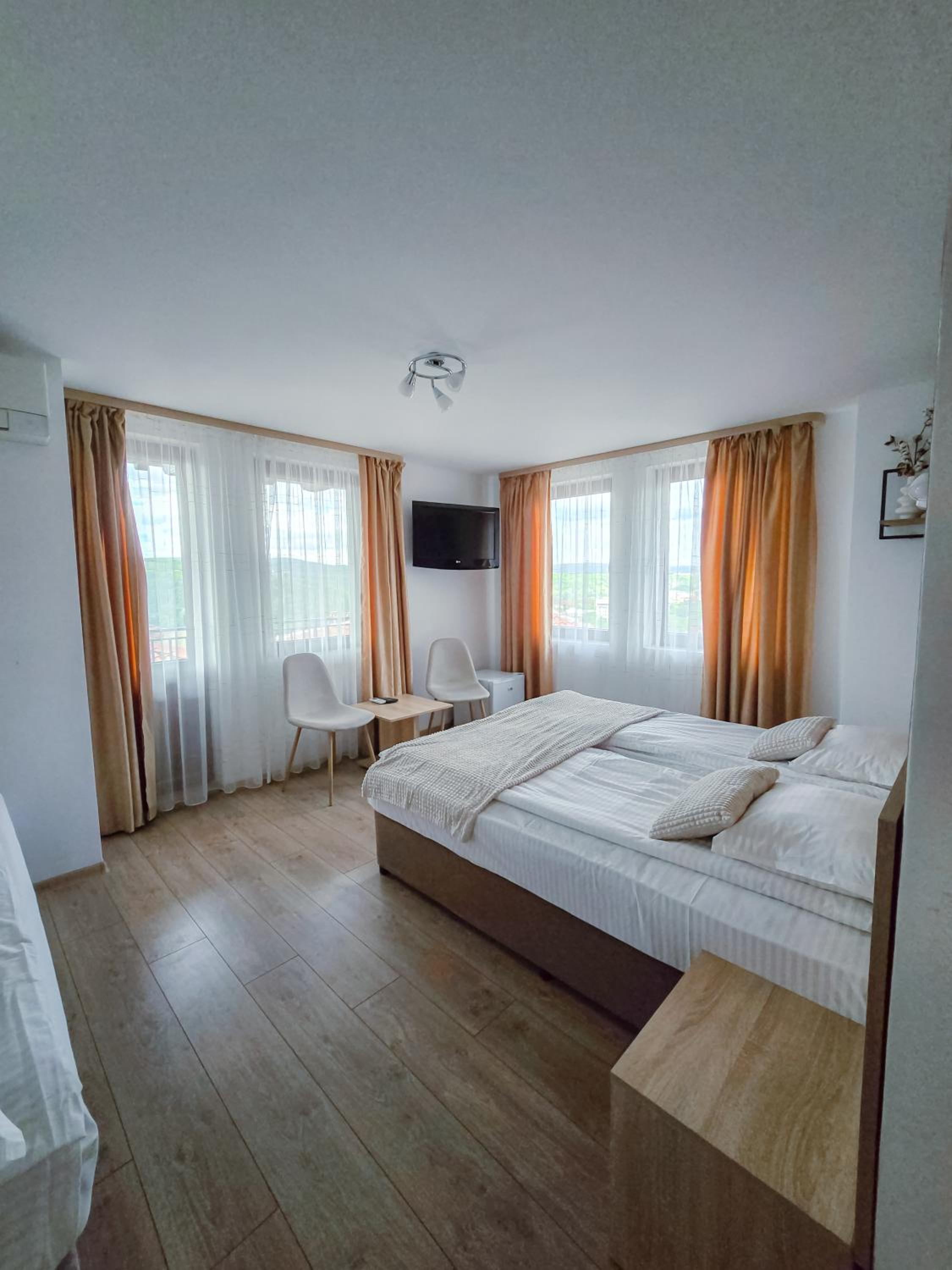 Triple Room with Balcony photo 1