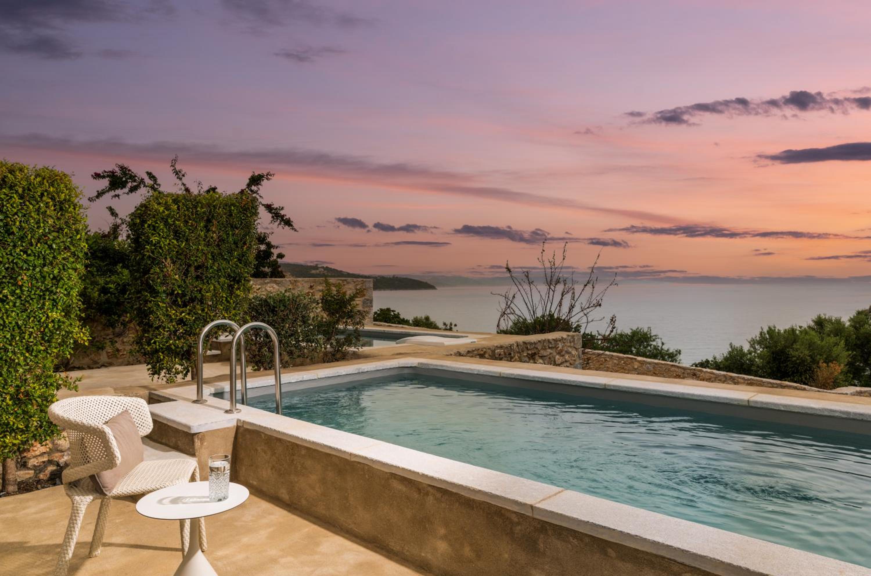 Private Pool Honeymoon Suite Sea View - Photo 3