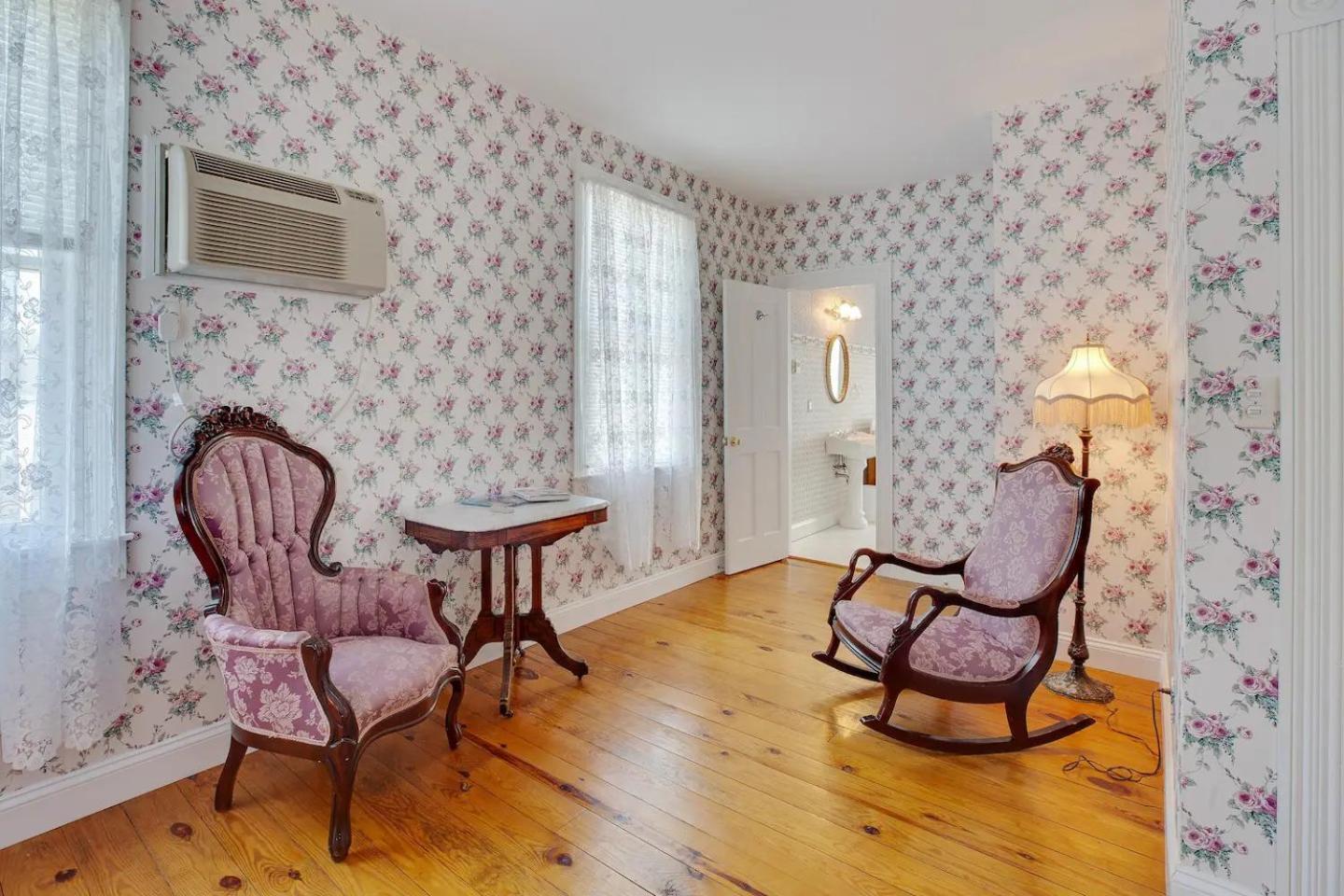 Queen Room with Garden View photo 3