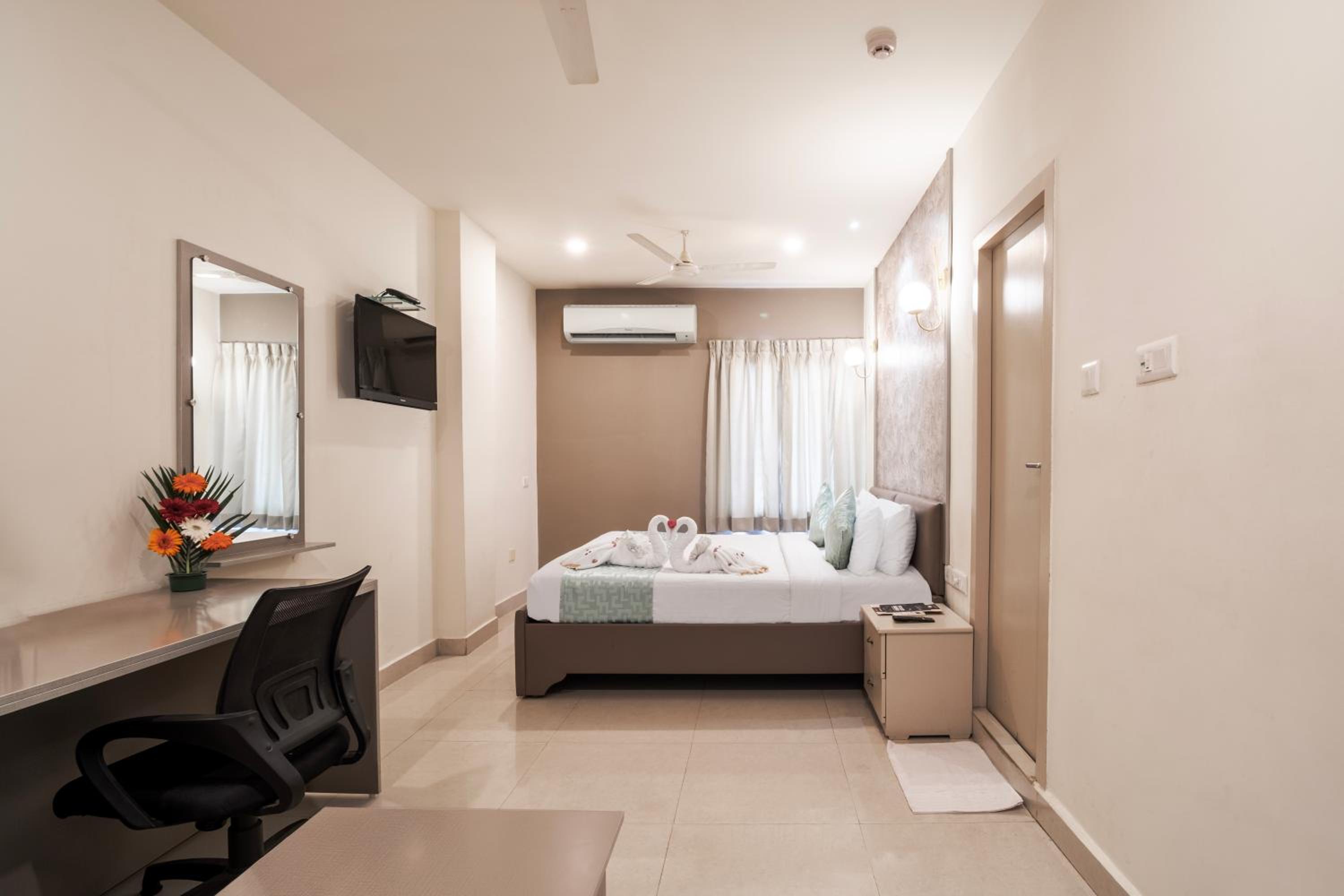 Deluxe Double Room - Photo 1