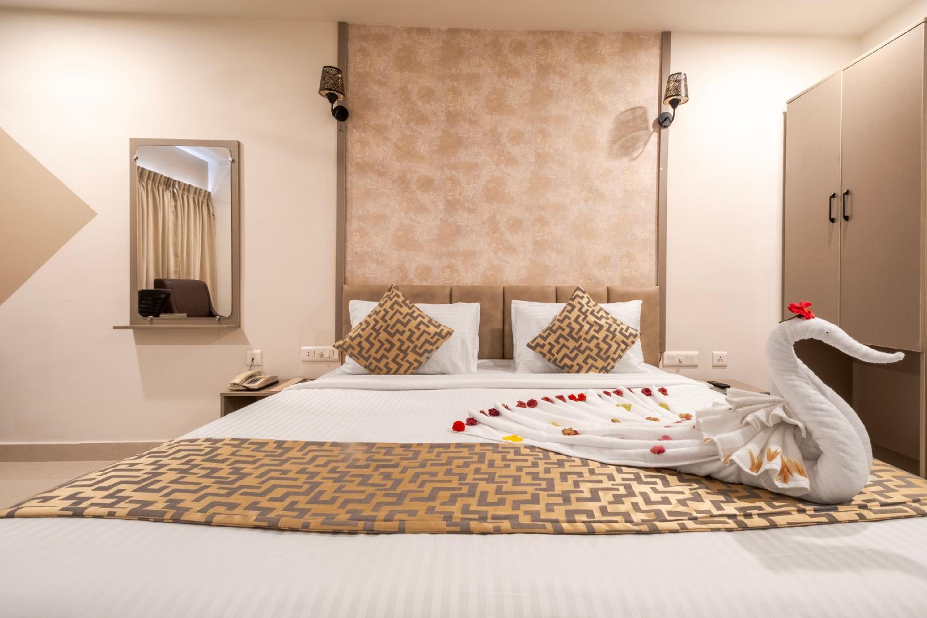 Deluxe Double Room - Photo 6