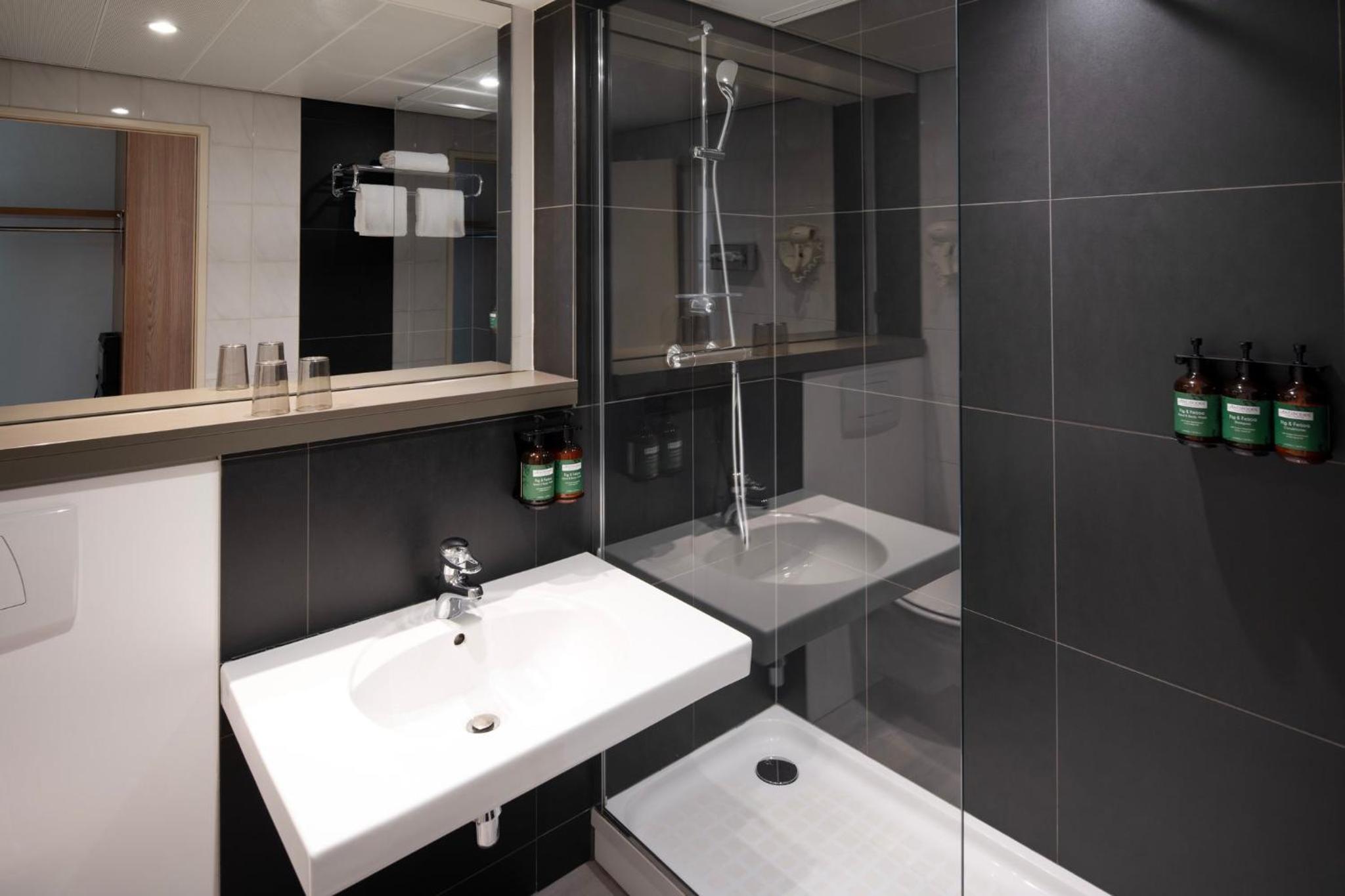 Standard Room - Photo 3