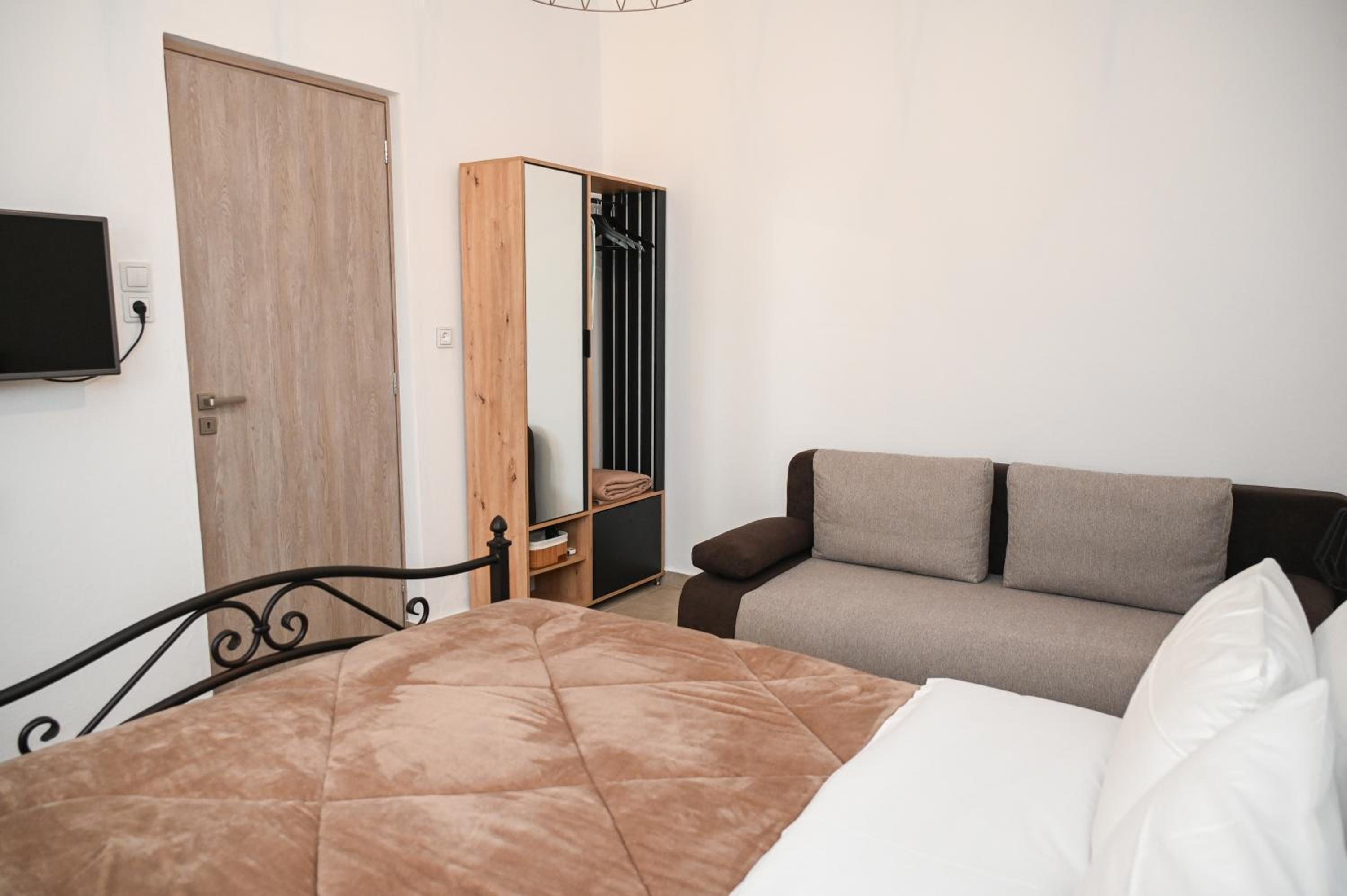 One-Bedroom House