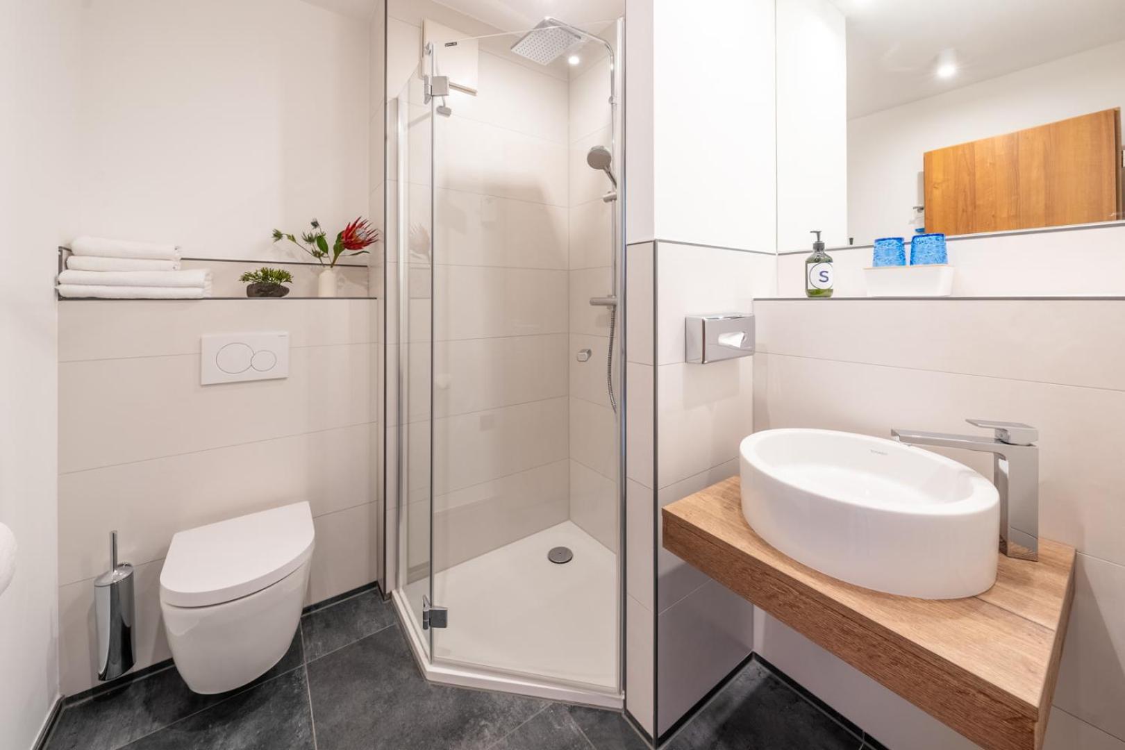 Deluxe Single Room with Sea View photo 2