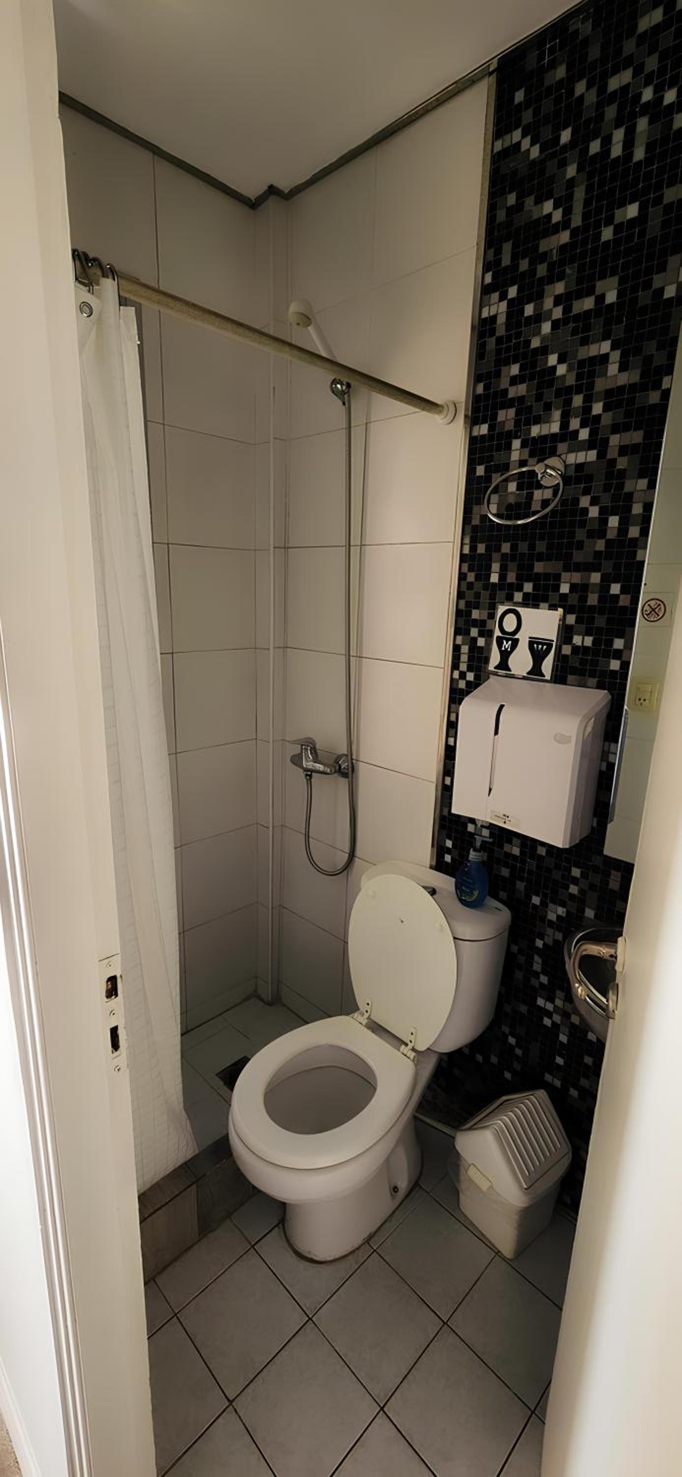 Double Room With Private Bathroom photo 3