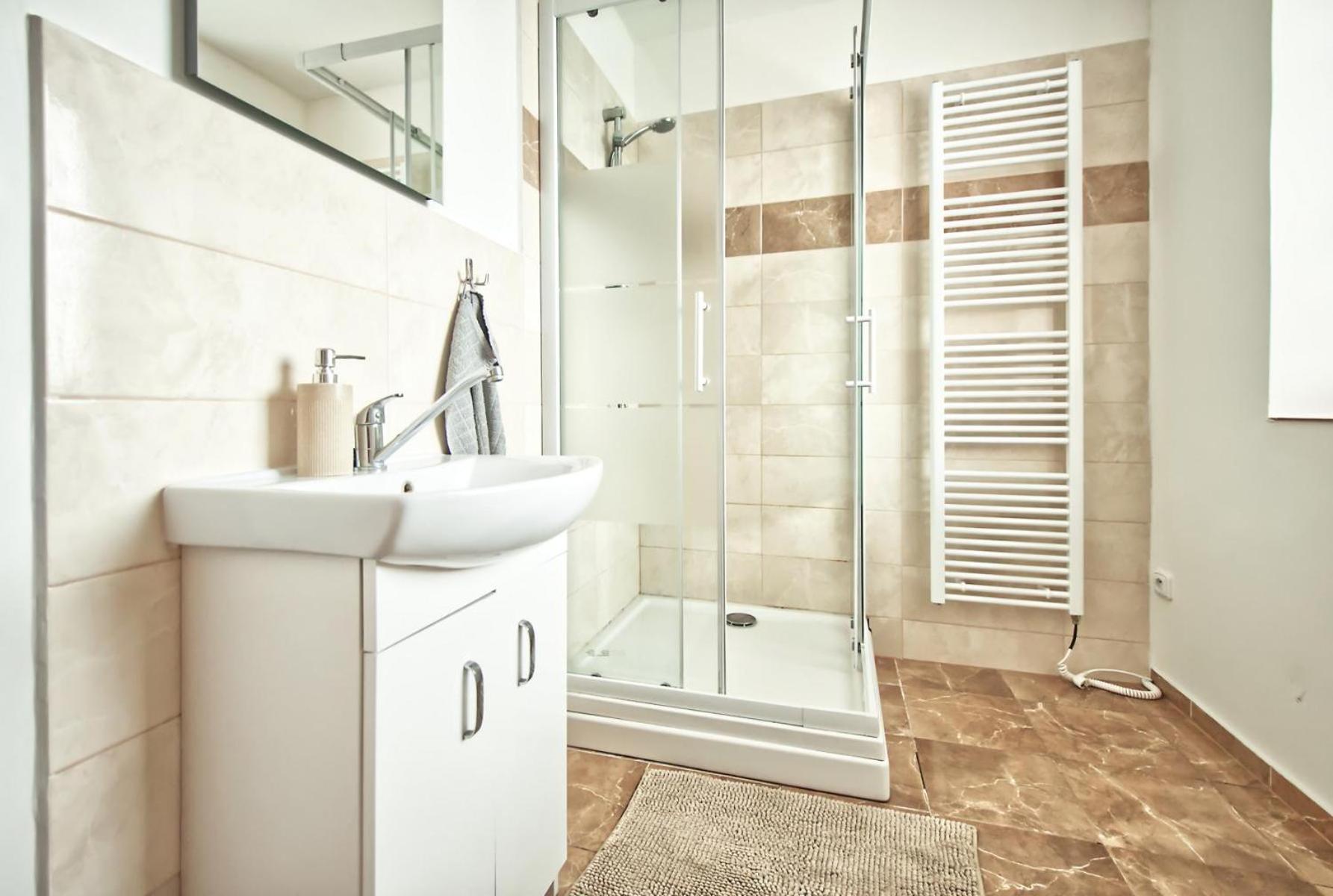 Triple Room with Private Bathroom photo 3
