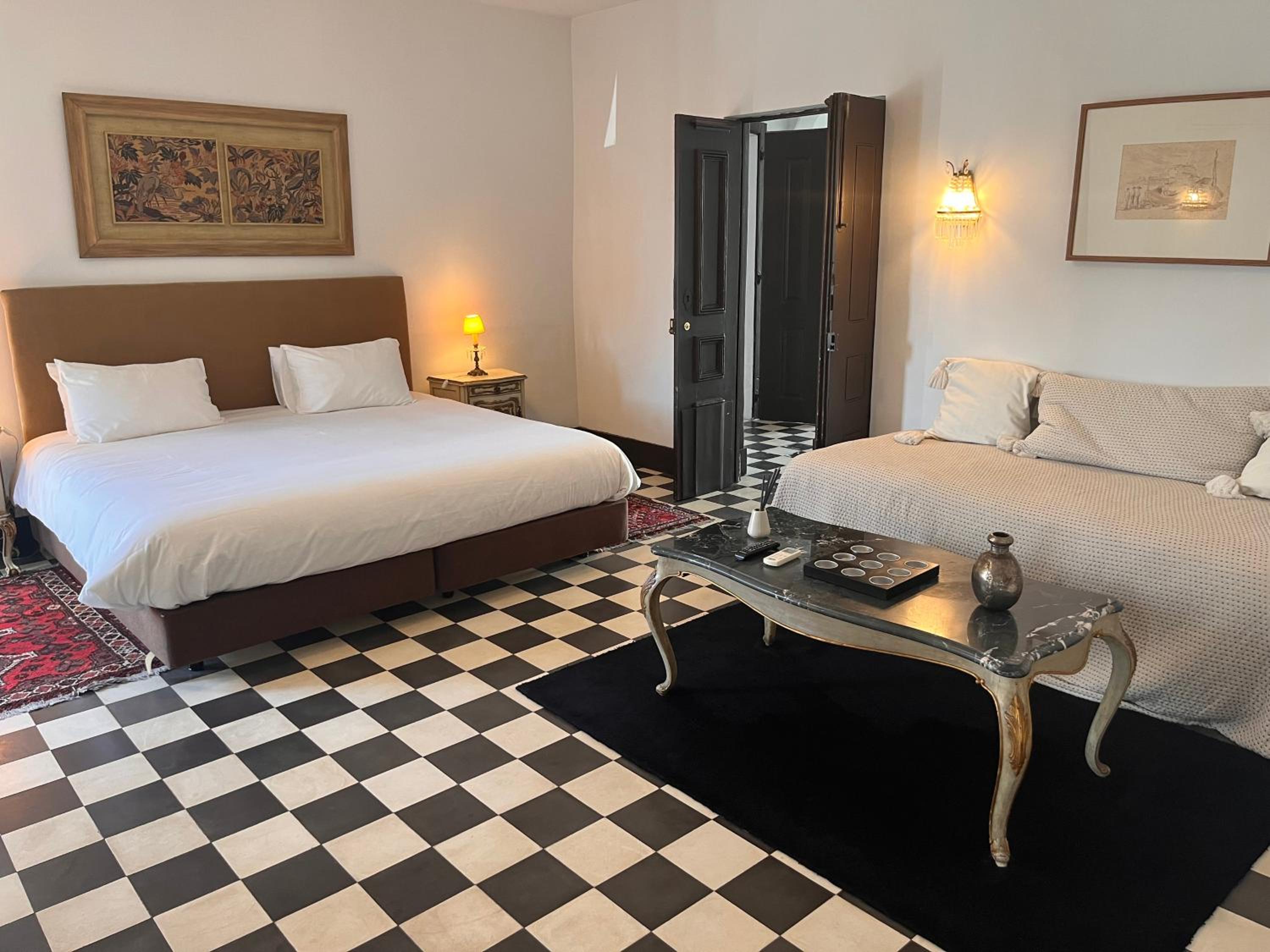 Royal Suite photo 1