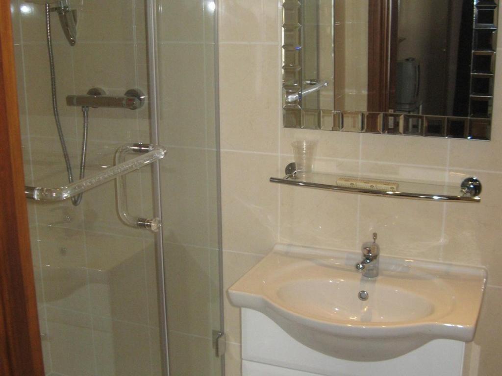 Standard Single Room photo 2
