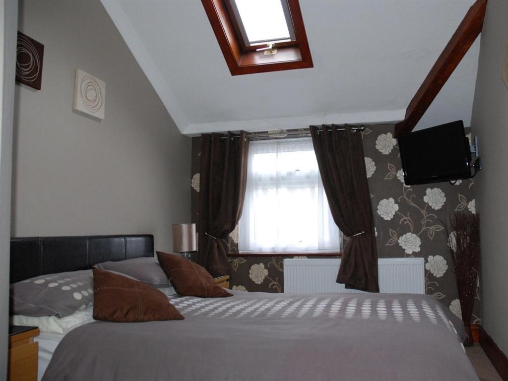 Standard Double Room - Photo 6