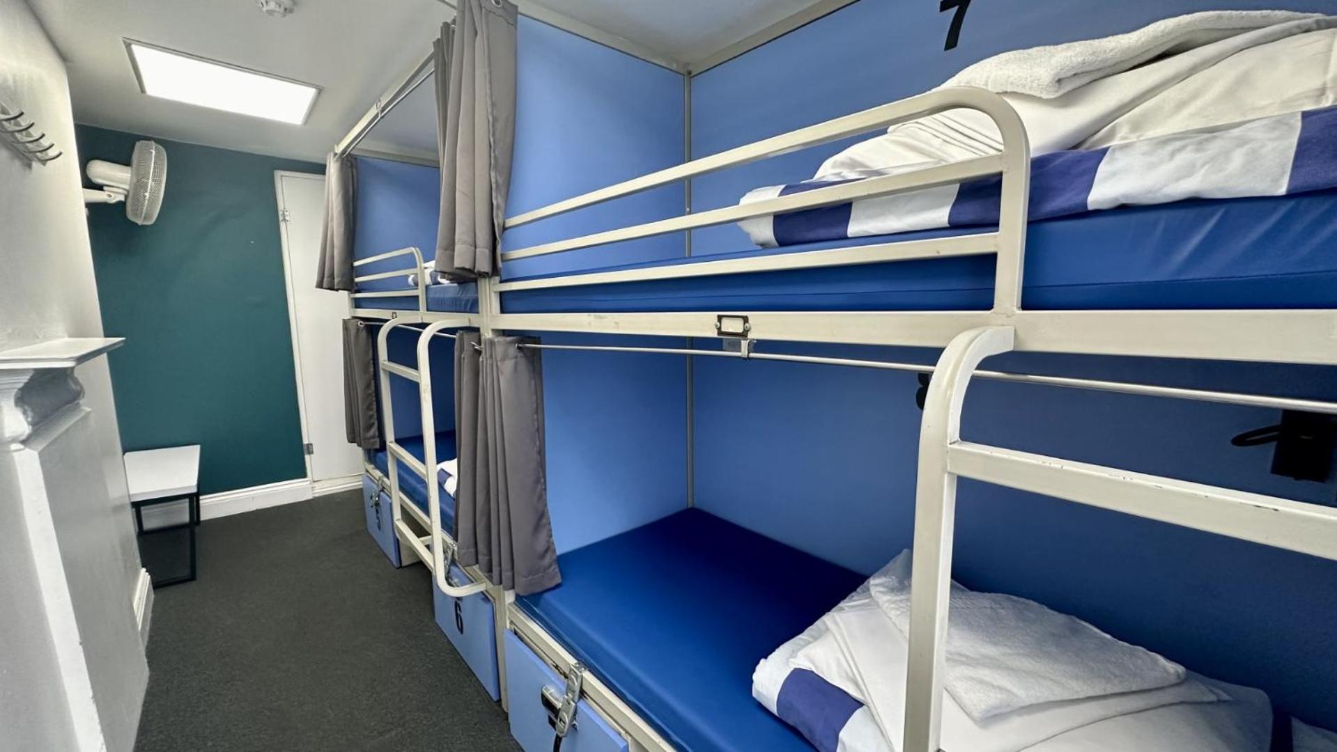 Single Bed in 8-Bed Mixed Dormitory with Private Bathroom photo 1