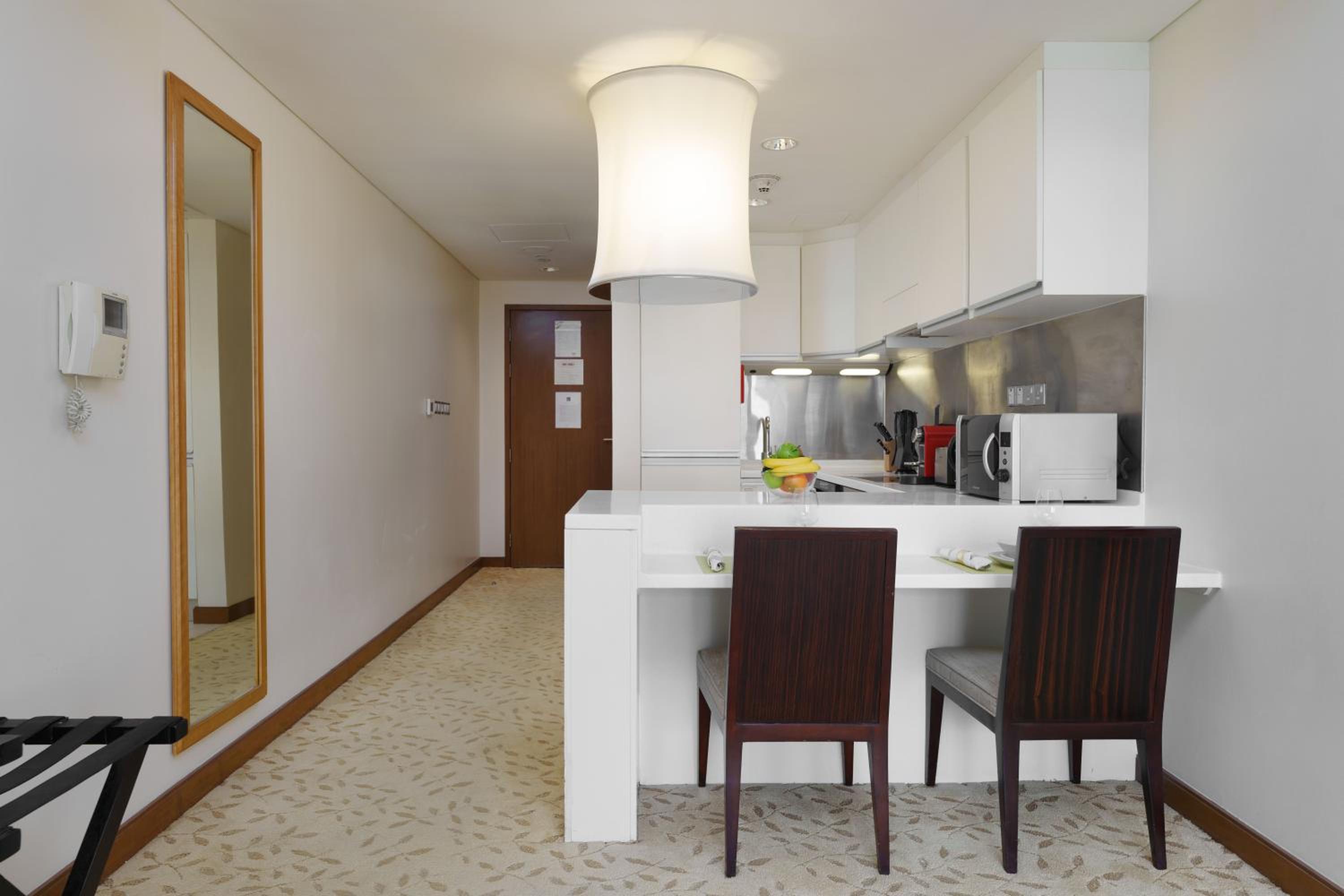 Studio Apartment photo 2
