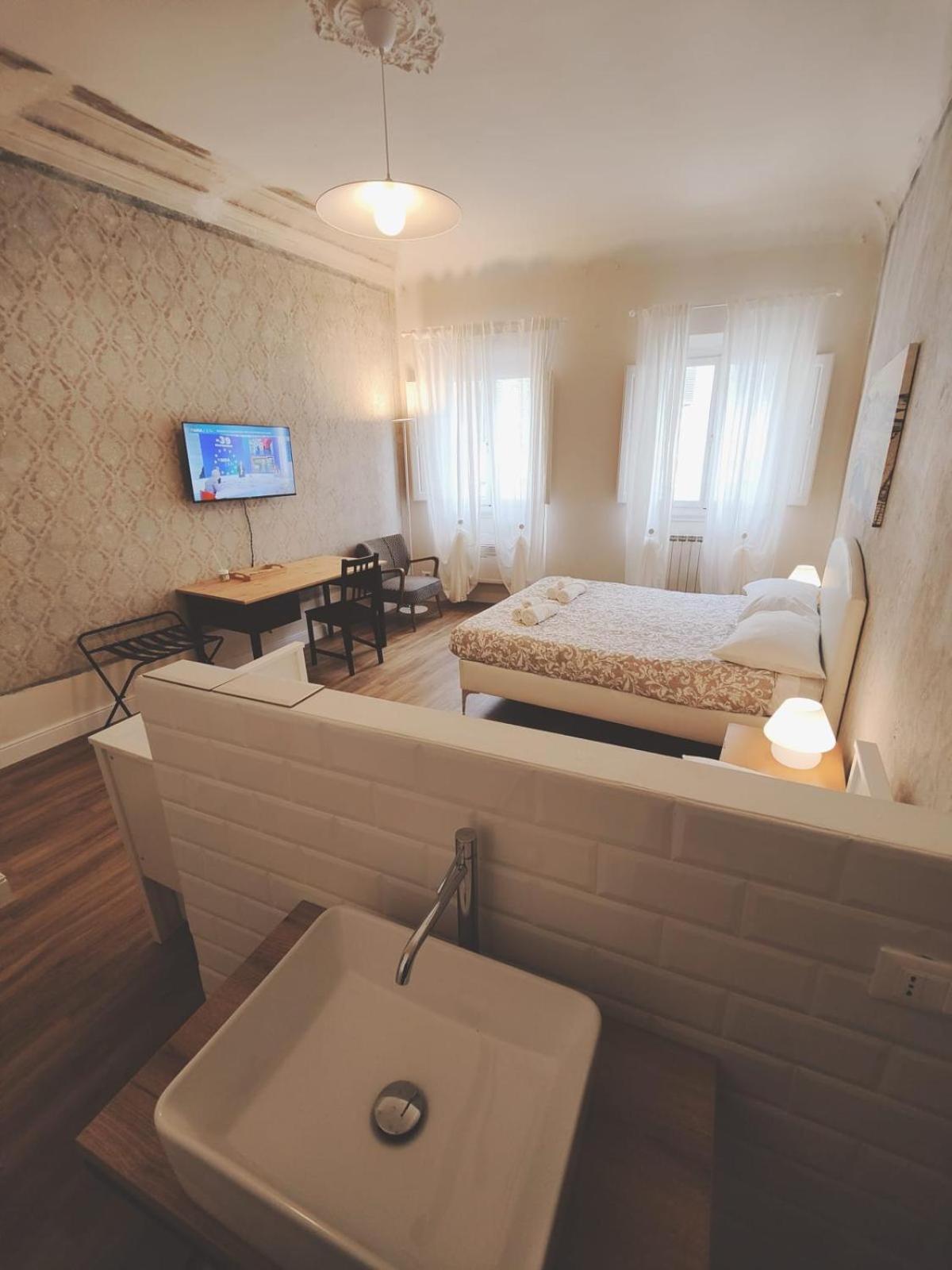 Triple Room photo 2