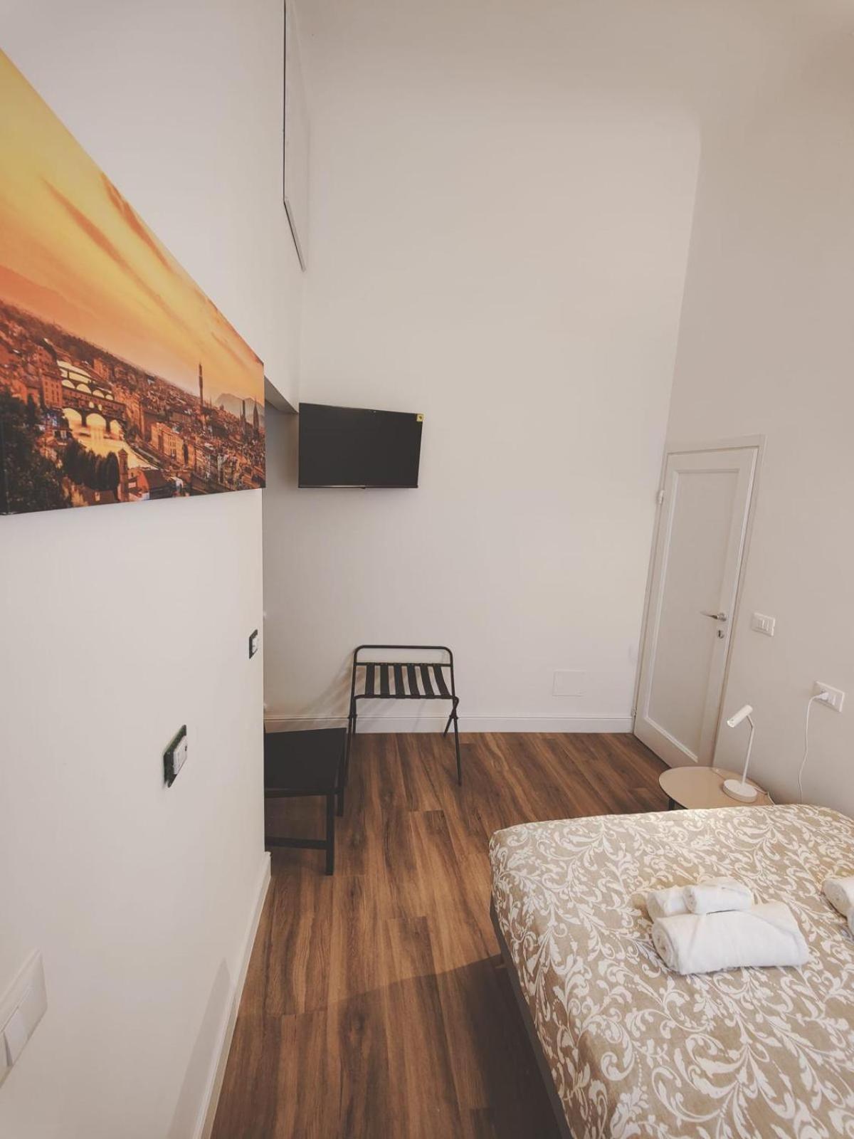 Economy Double Room photo 3