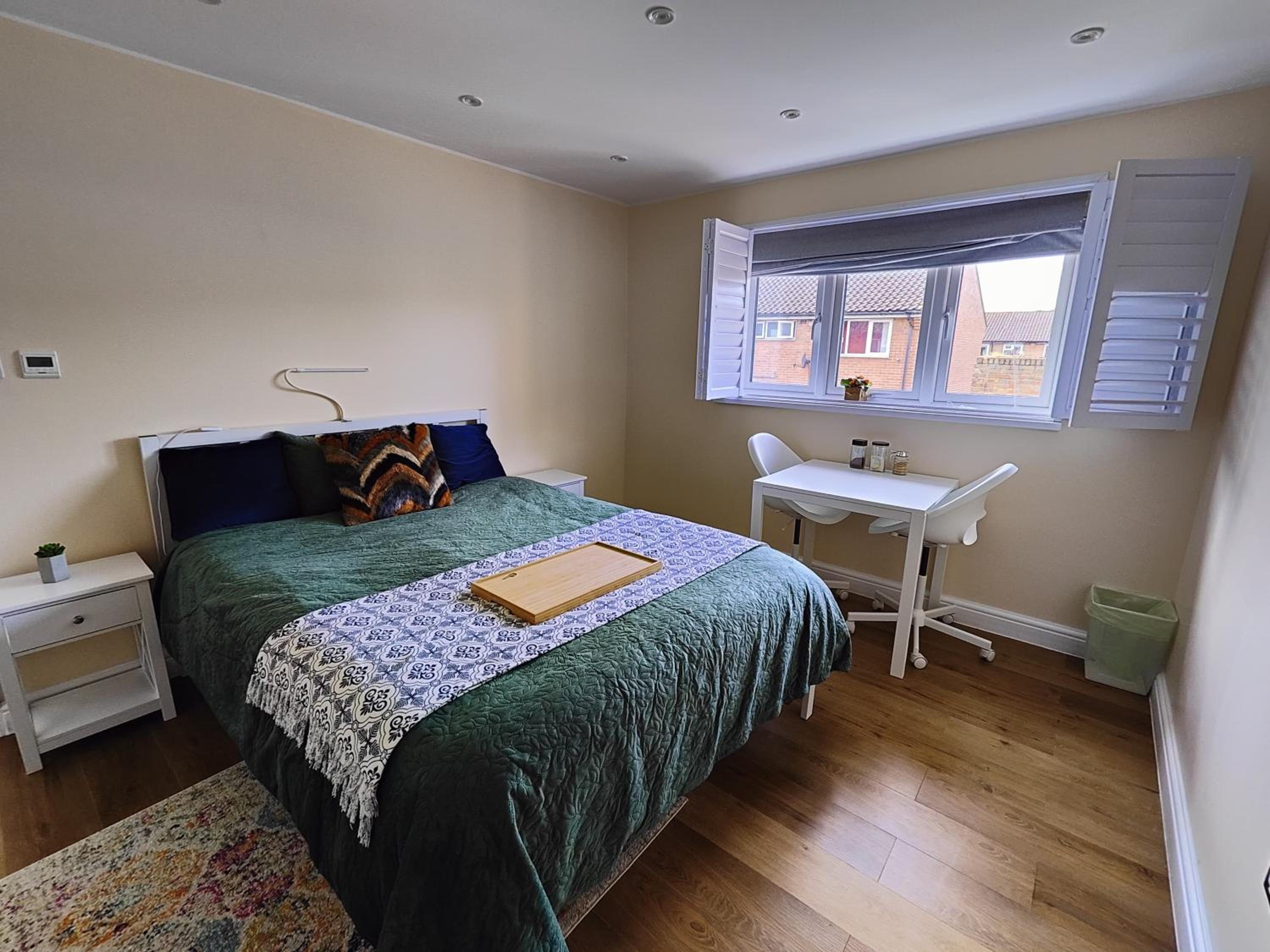 Deluxe Double Room with Shower