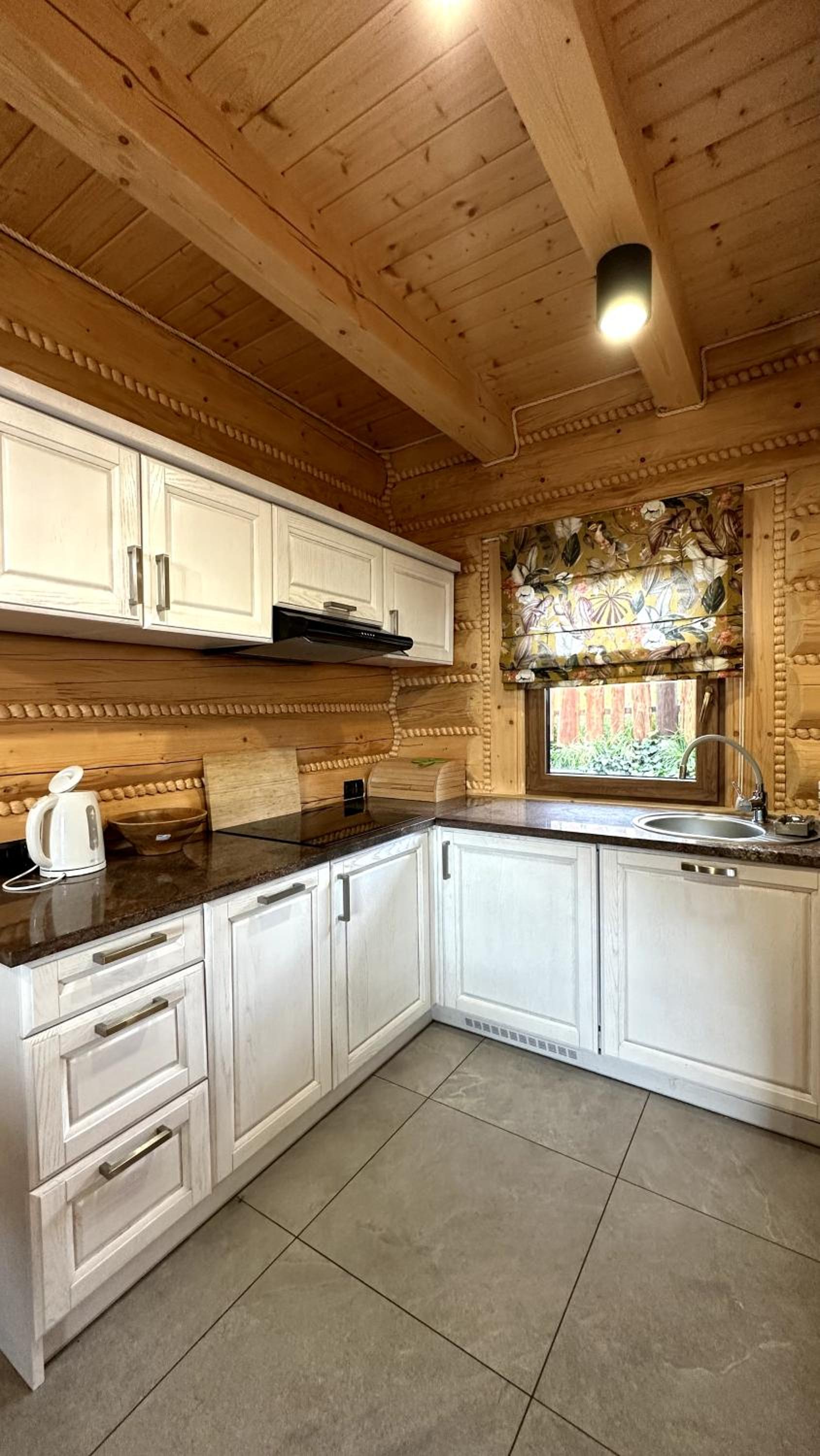 Villa photo 2