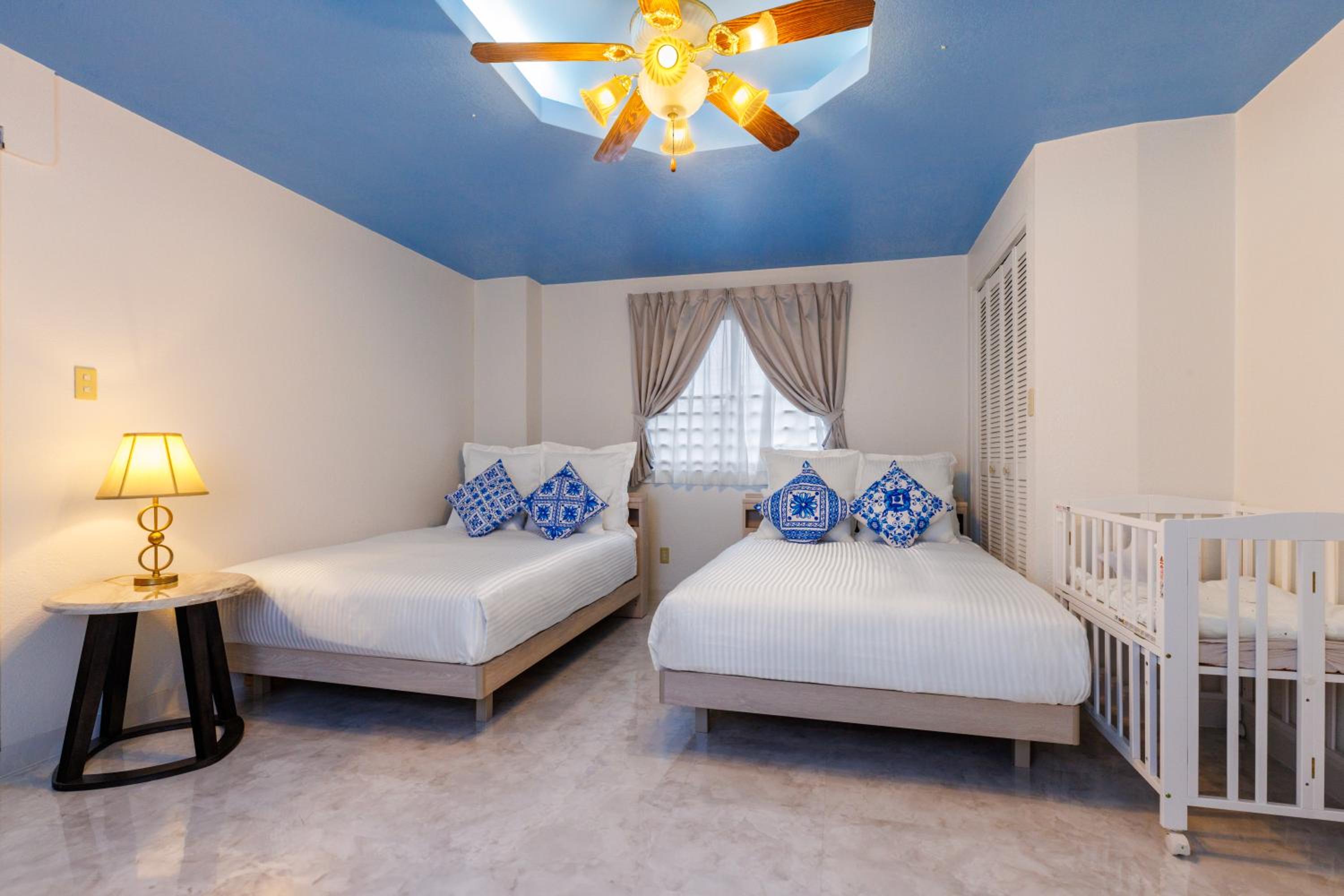 Four-Bedroom House photo 1