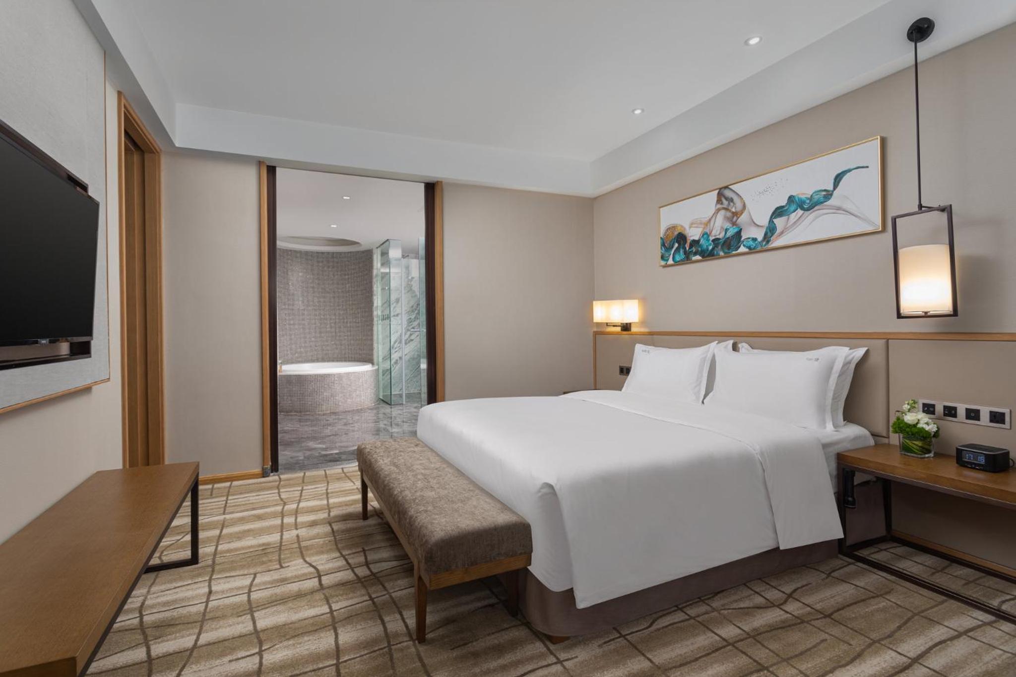 One-Bedroom Suite Smart Room