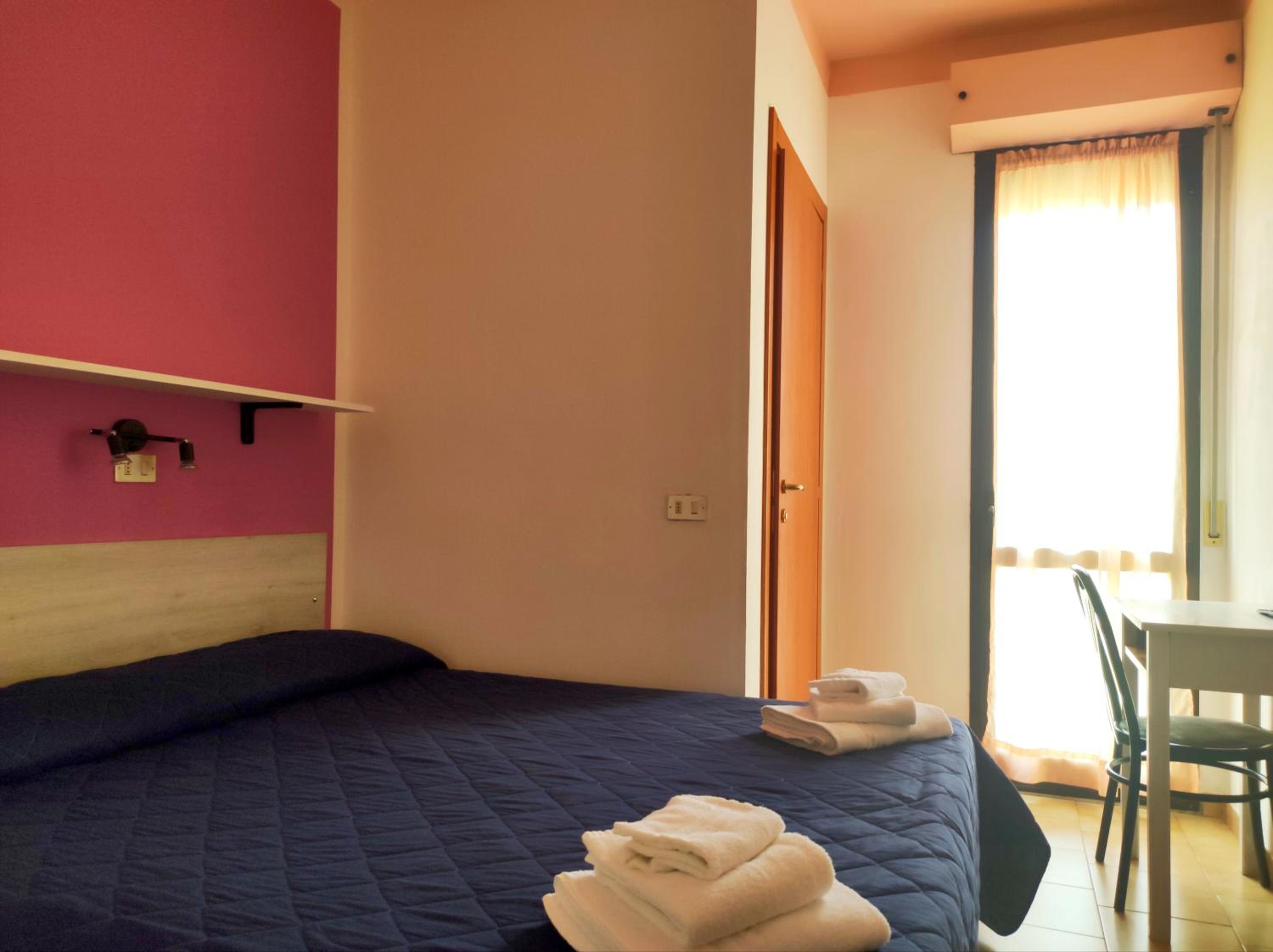 Small Double Room photo 3