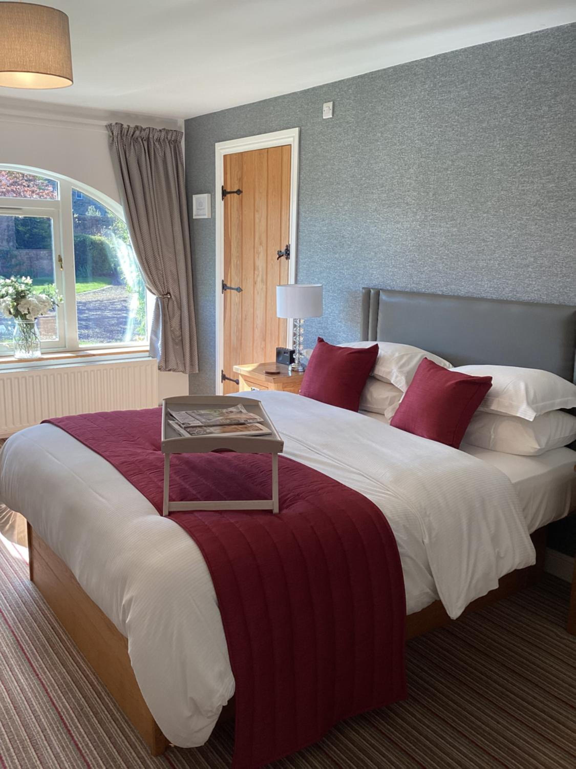 Deluxe King Suite photo 1