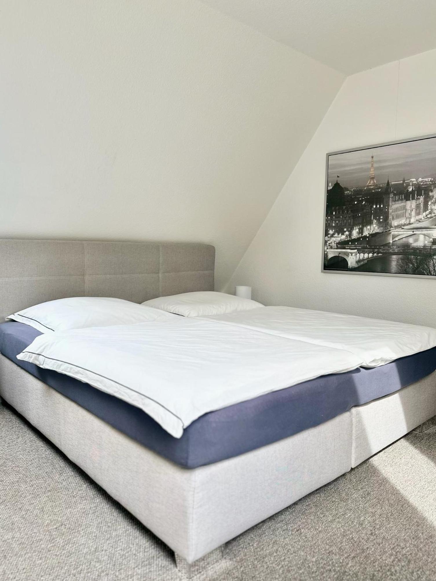 Studio Apartment photo 2