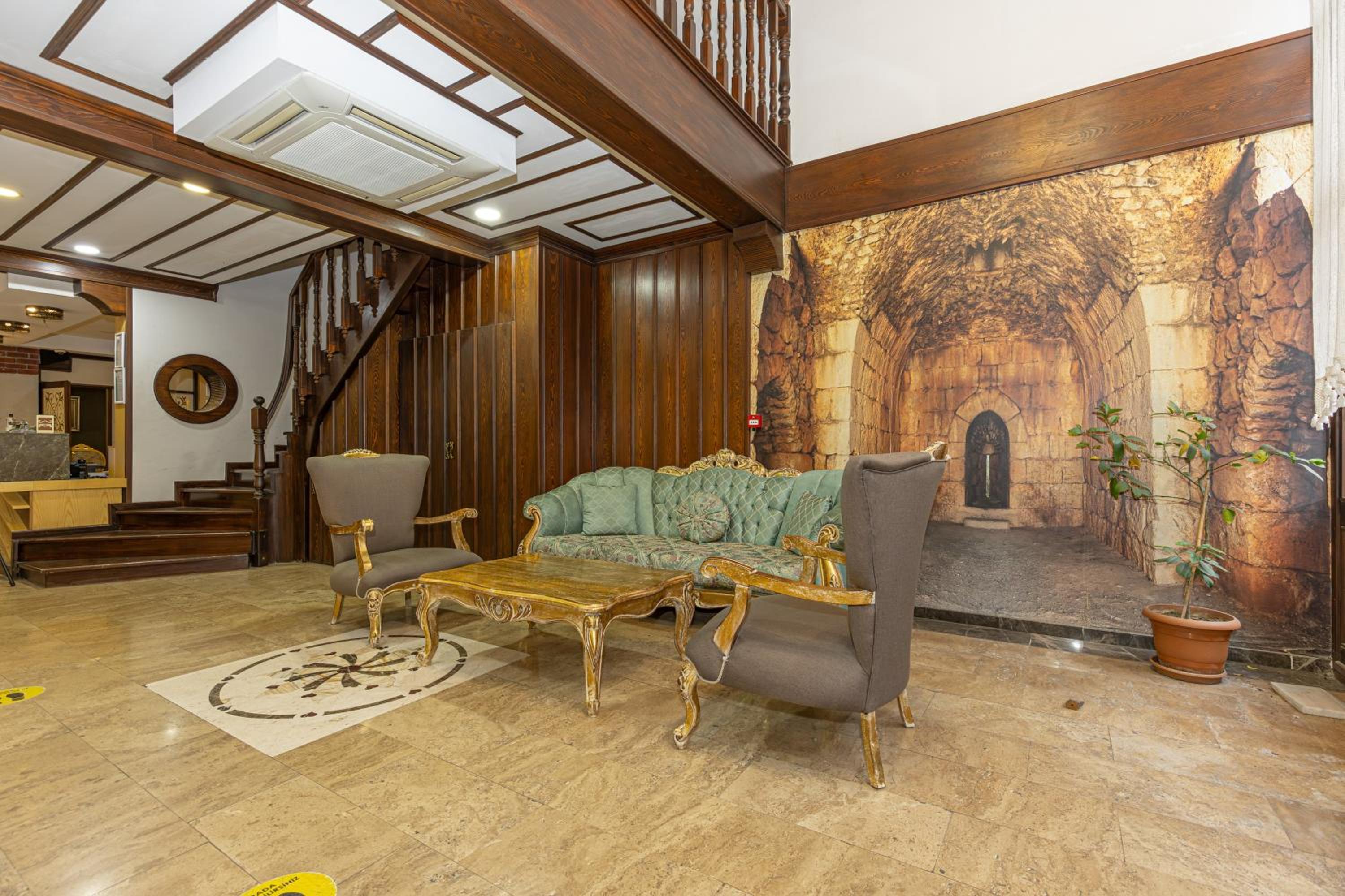 Standard Suite