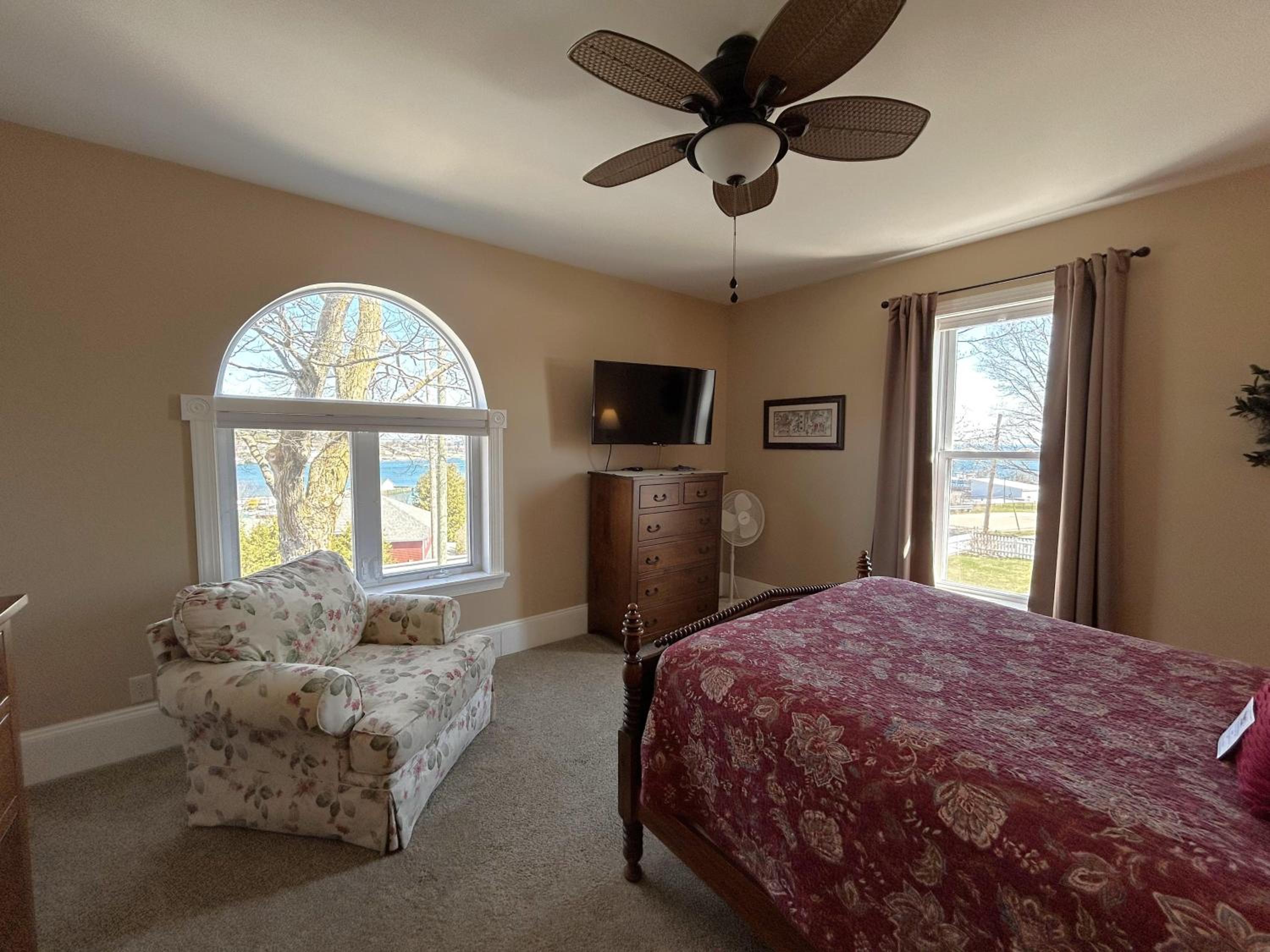 Four-Bedroom Vacation Home photo 3