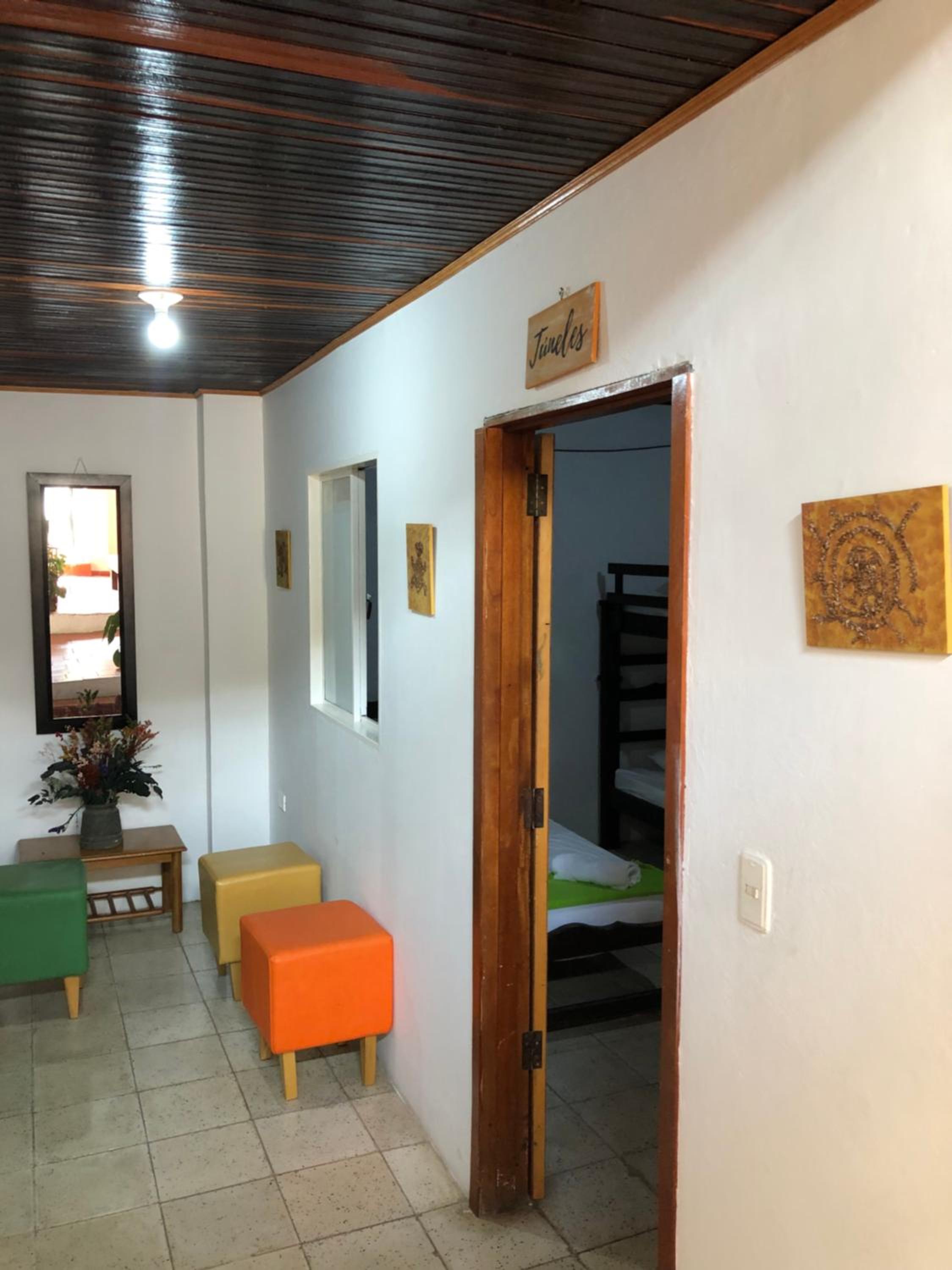 Family Room with Shared Bathroom photo 2